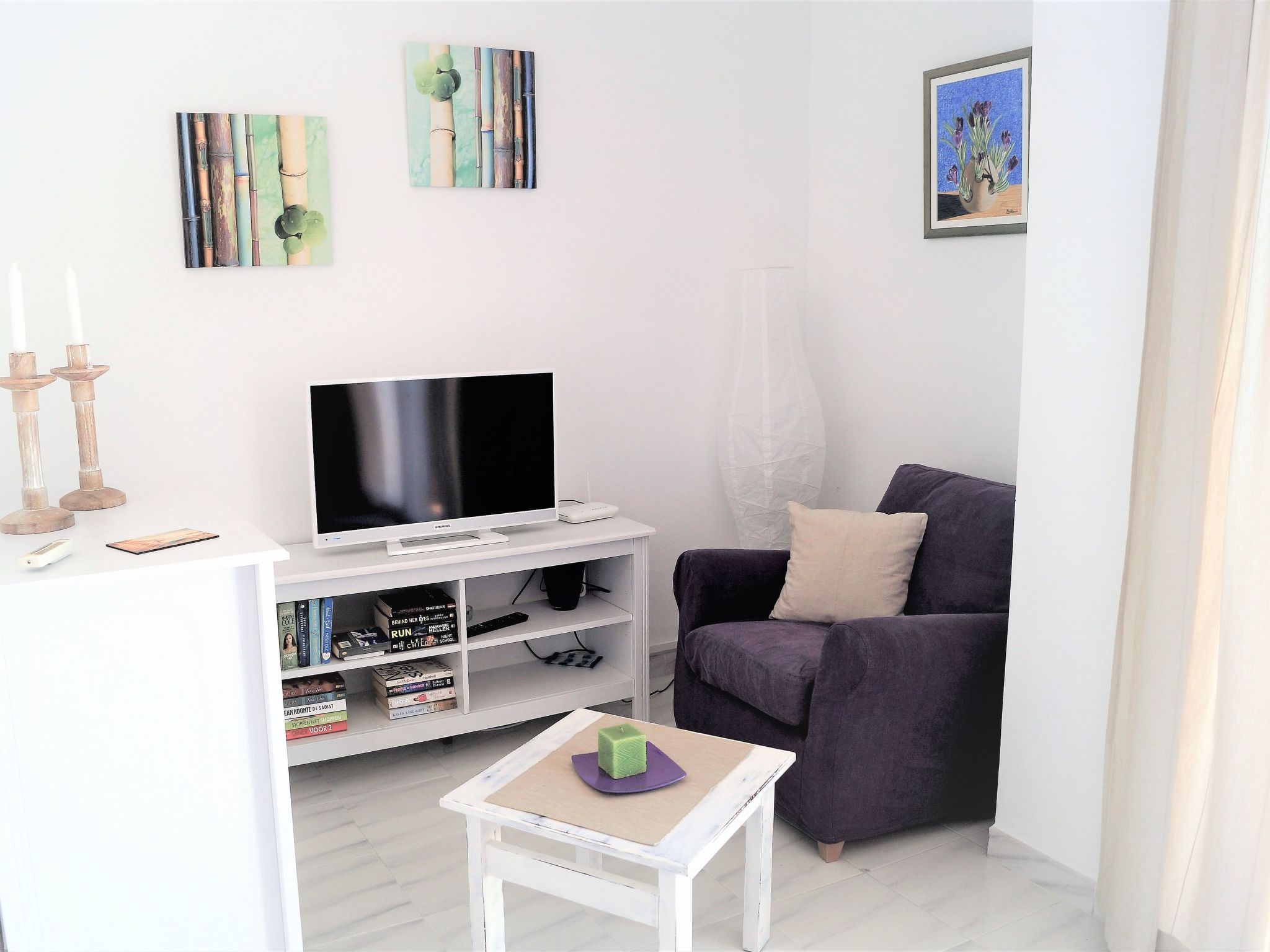 Bungalow con piscina-Binnen