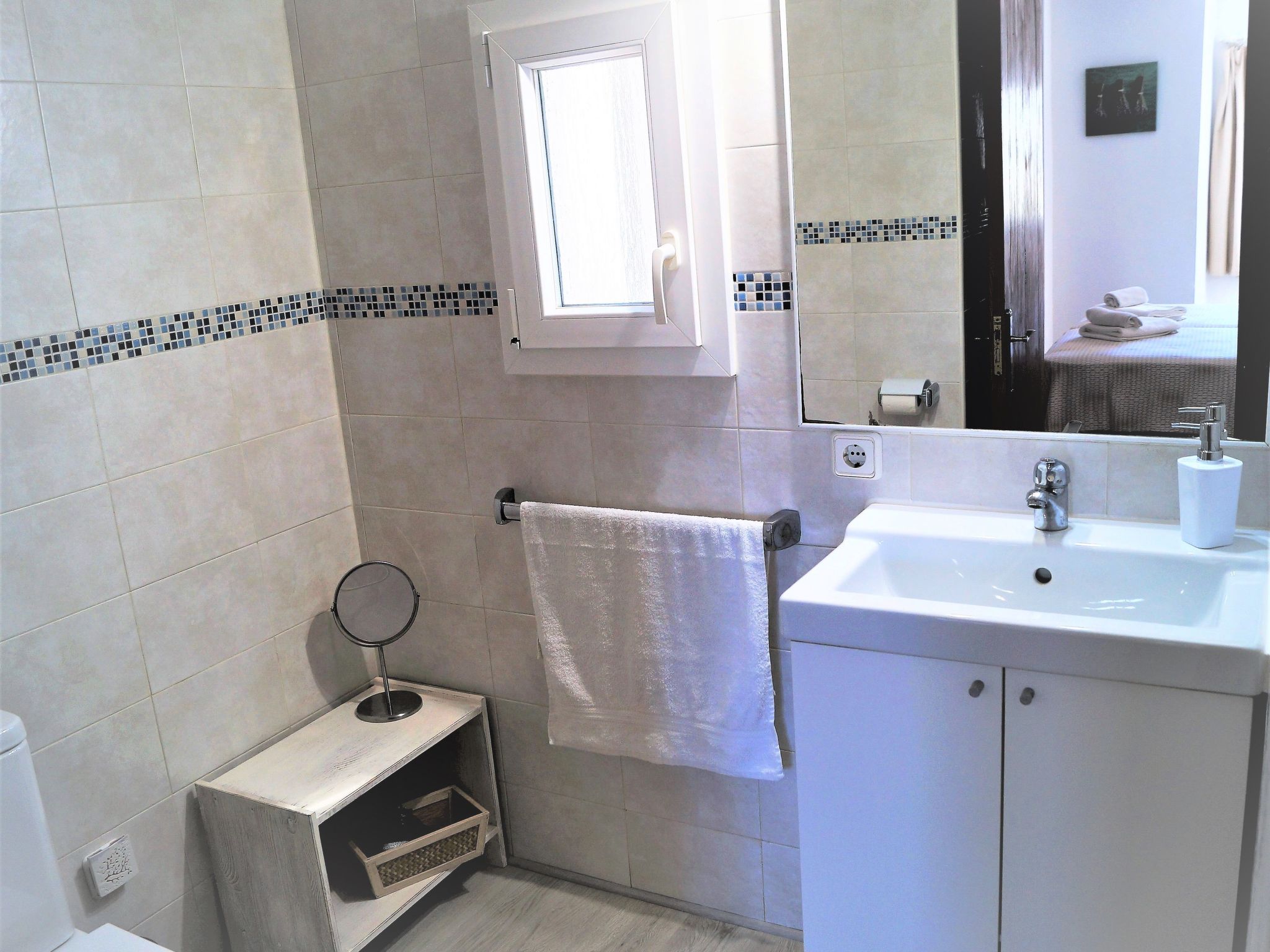 Bungalow con piscina-Binnen