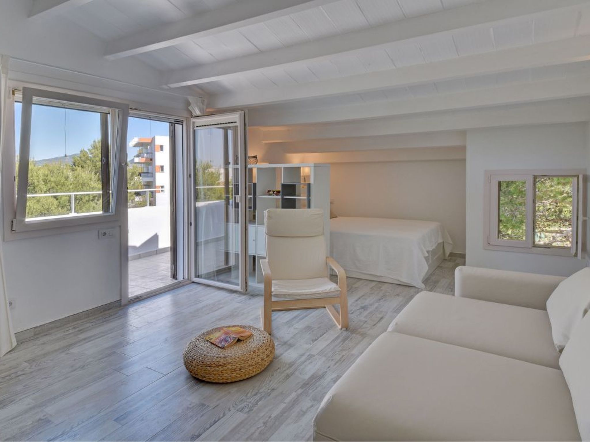 Photo of Modernes helles 3-Schlafzimmer Apartment mit Klimaanlage, 2017 komplett neu ren