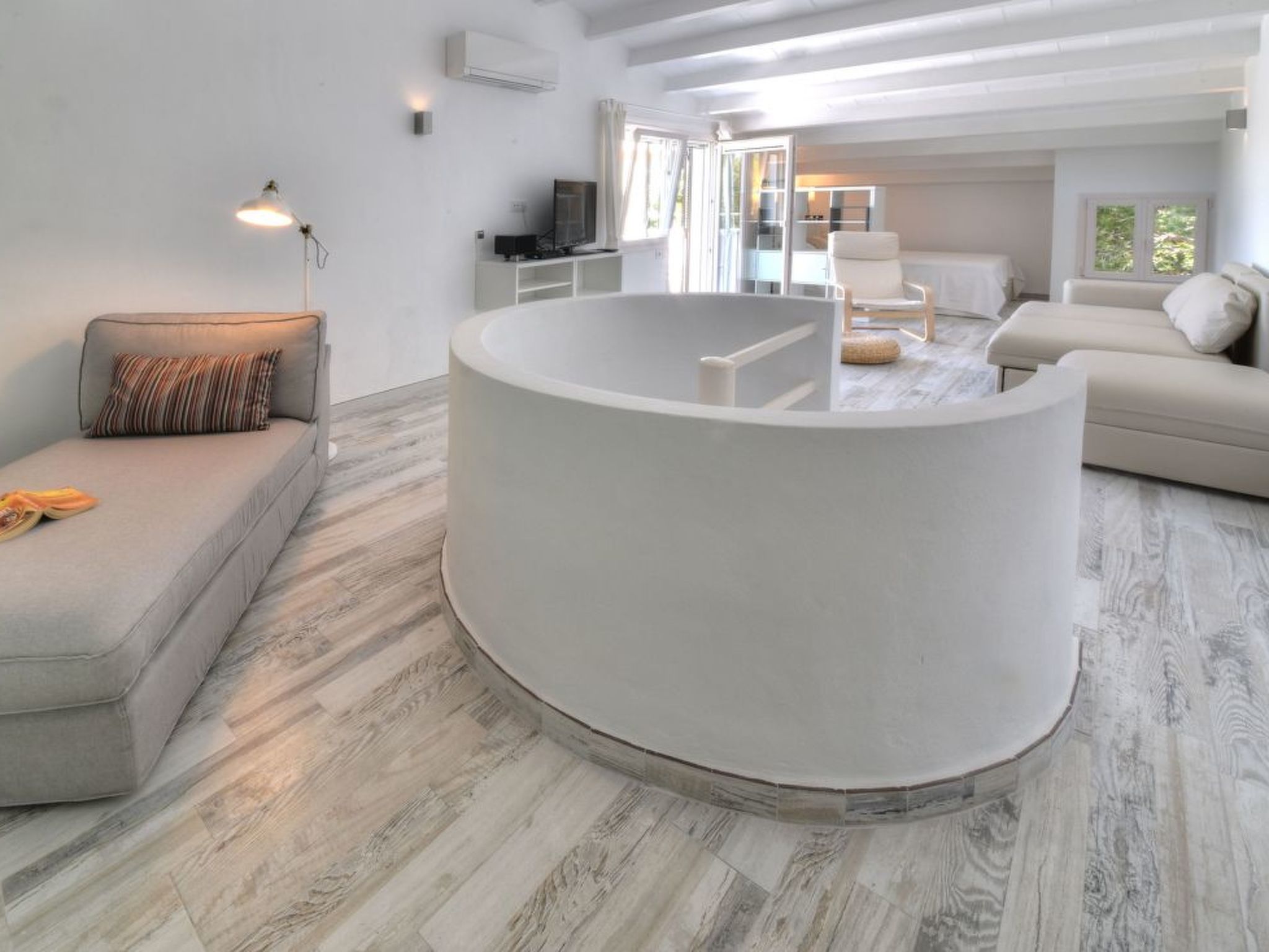 Photo of Modernes helles 3-Schlafzimmer Apartment mit Klimaanlage, 2017 komplett neu ren