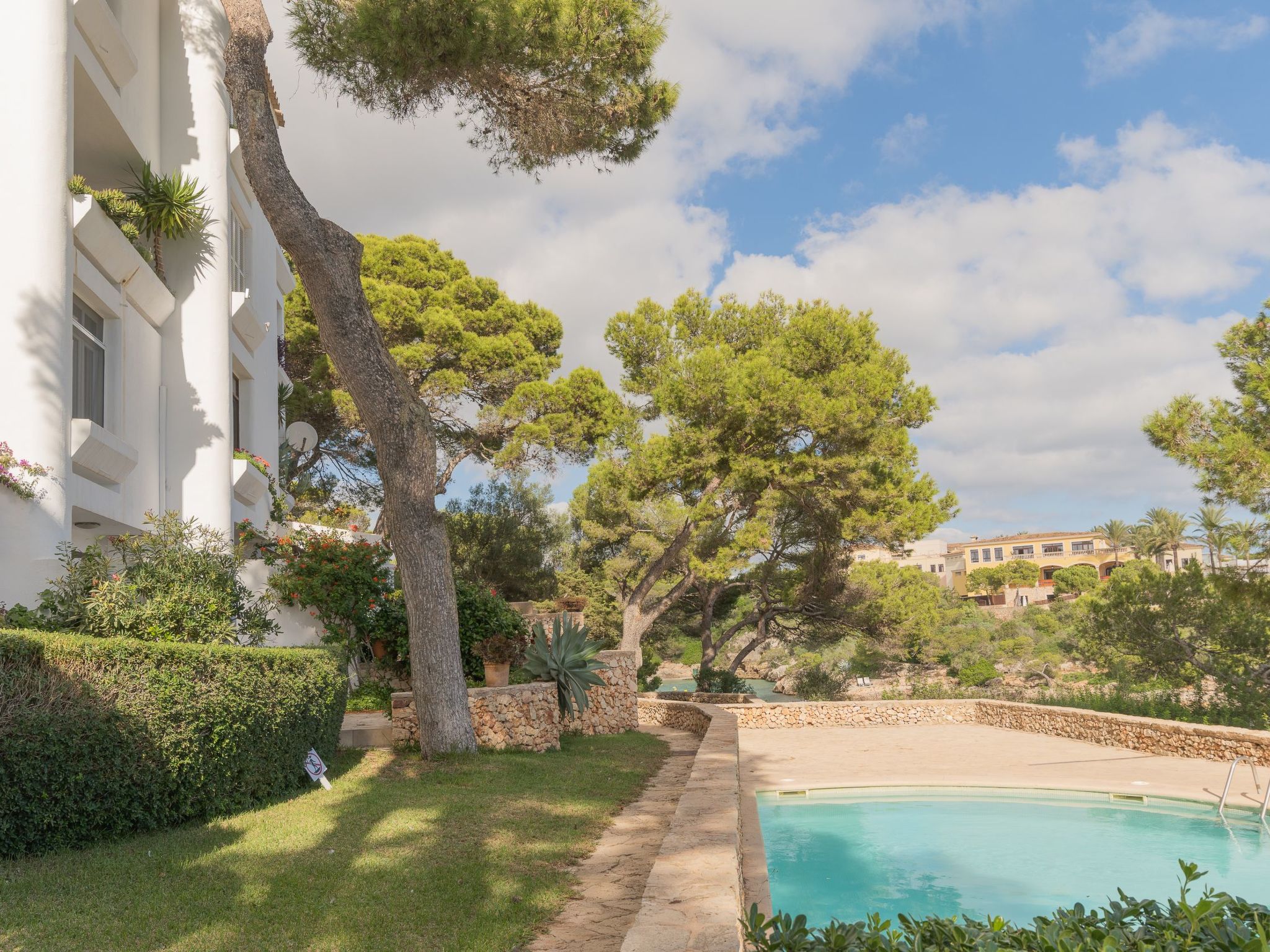 Photo of Modernes helles 3-Schlafzimmer Apartment mit Klimaanlage, 2017 komplett neu ren