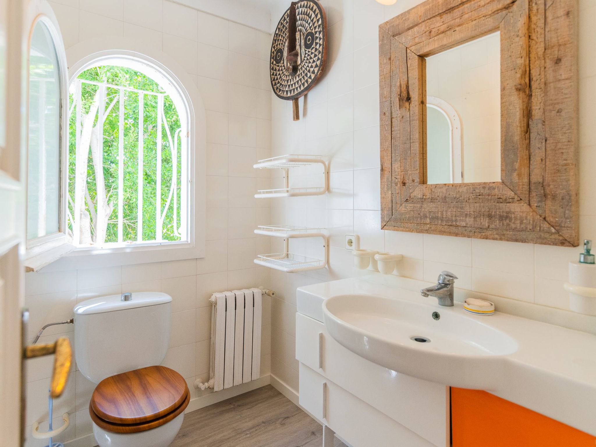 Lucia-Image-tags.info