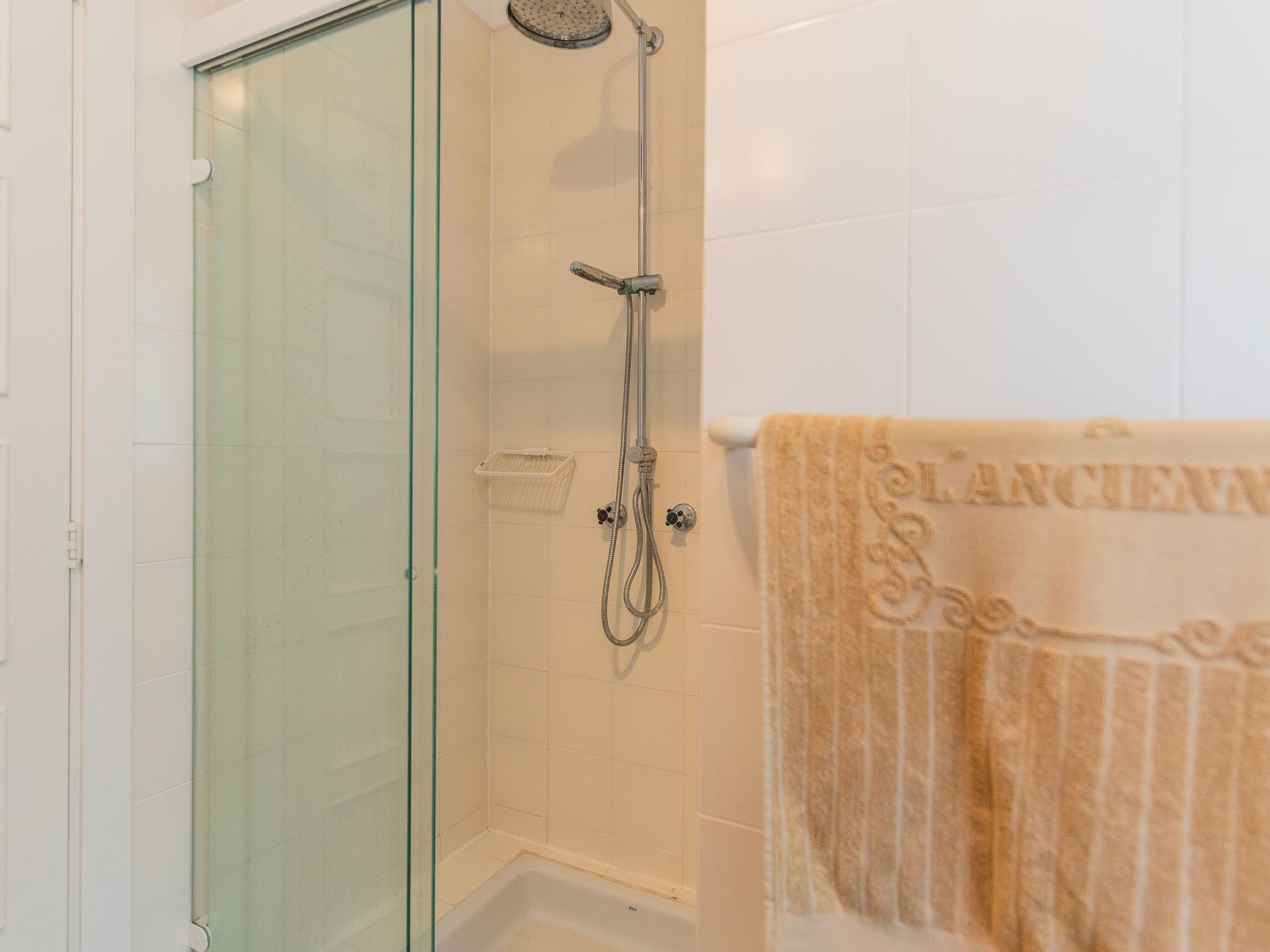 Lucia-Image-tags.info