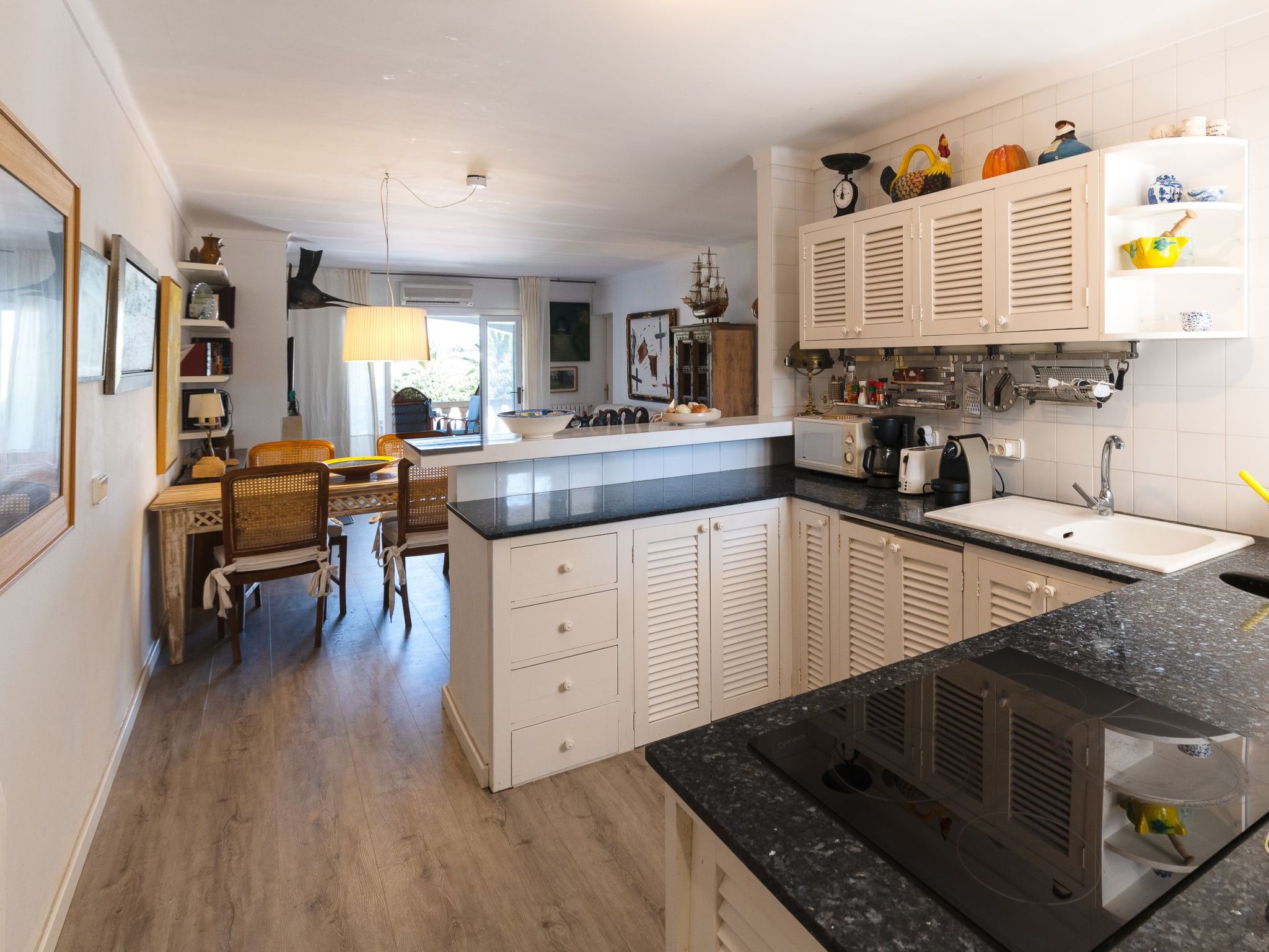 Lucia-Image-tags.info