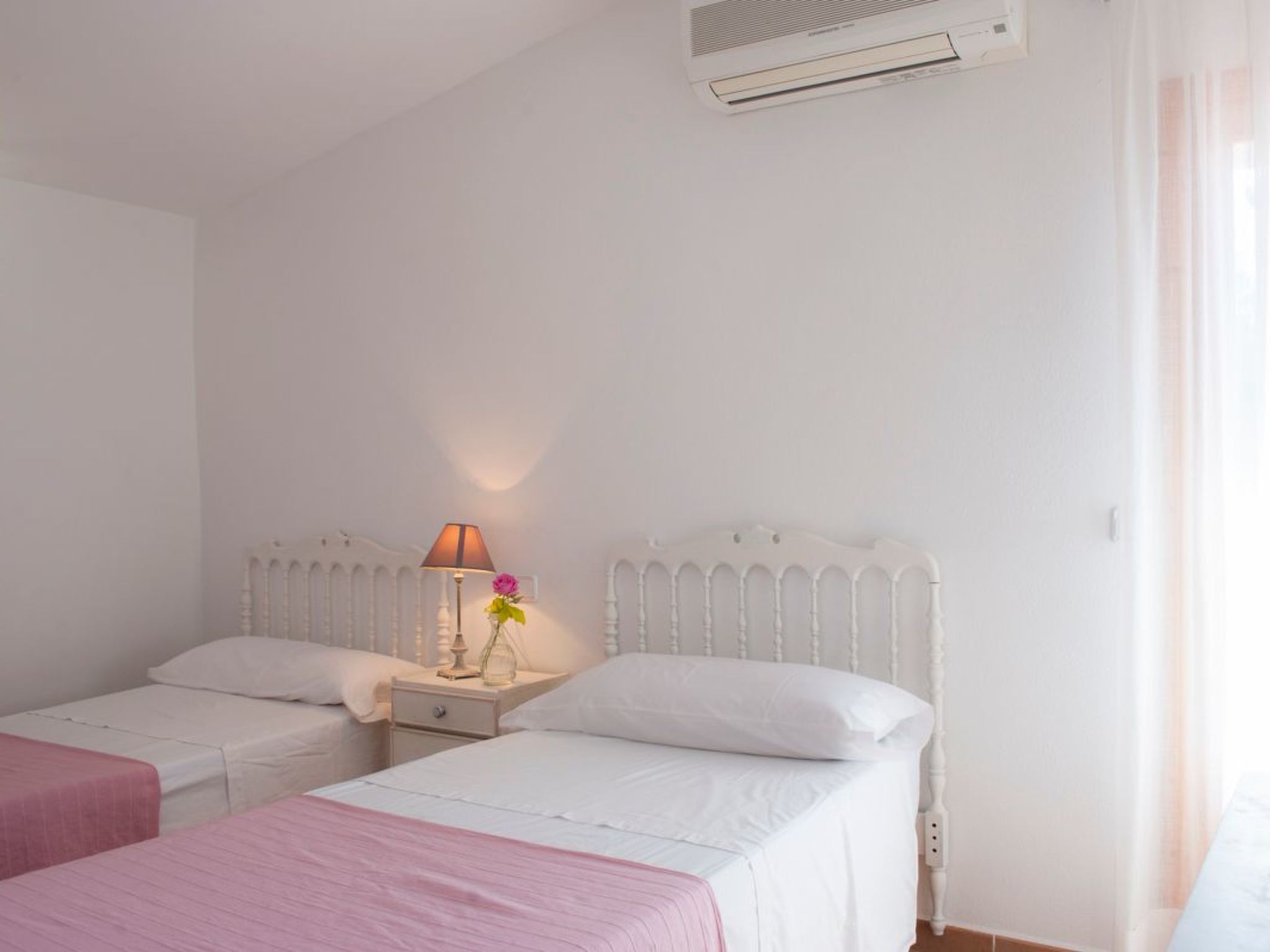 Cavea-Image-tags.info