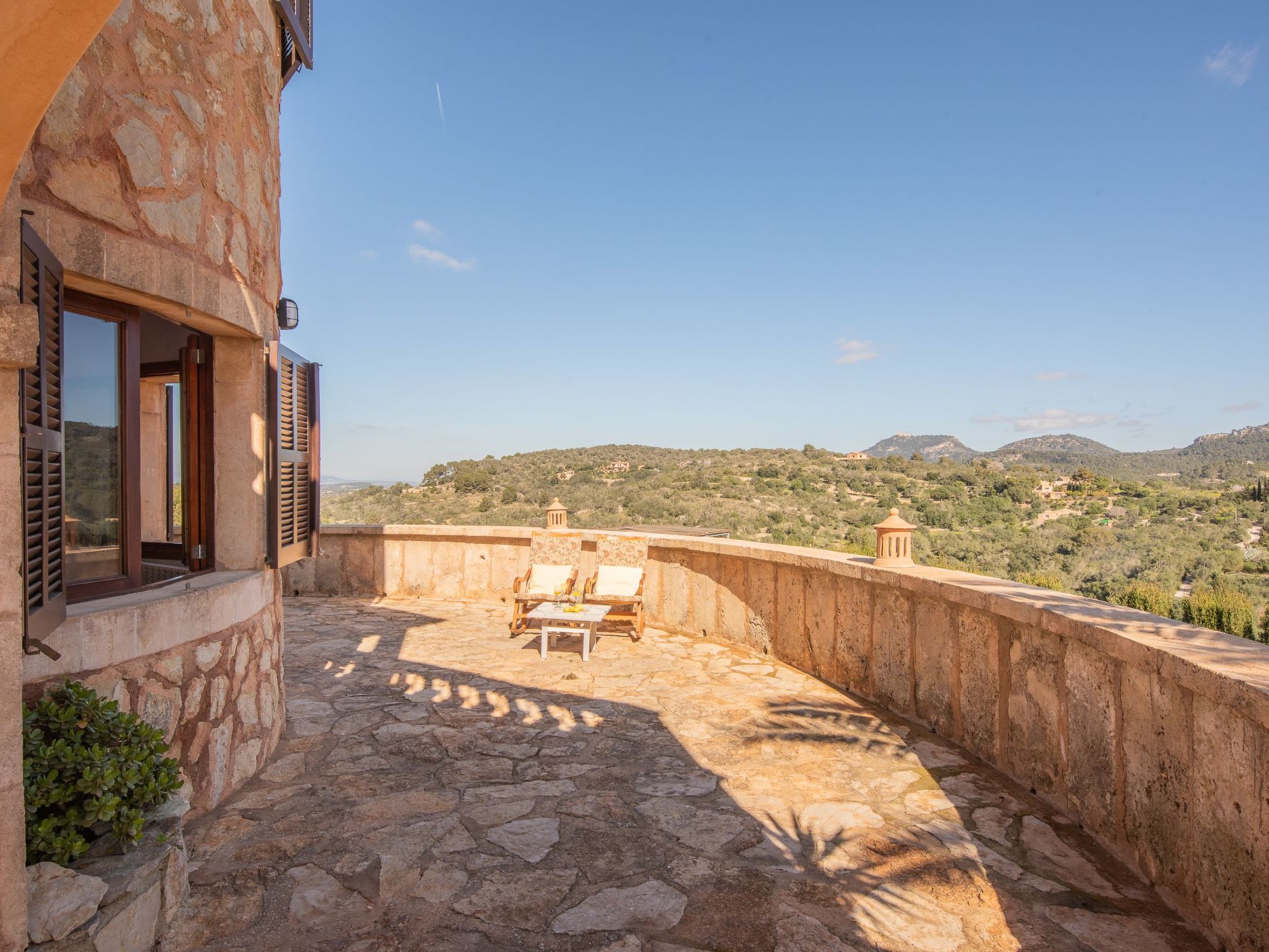 Roca-Image-tags.info