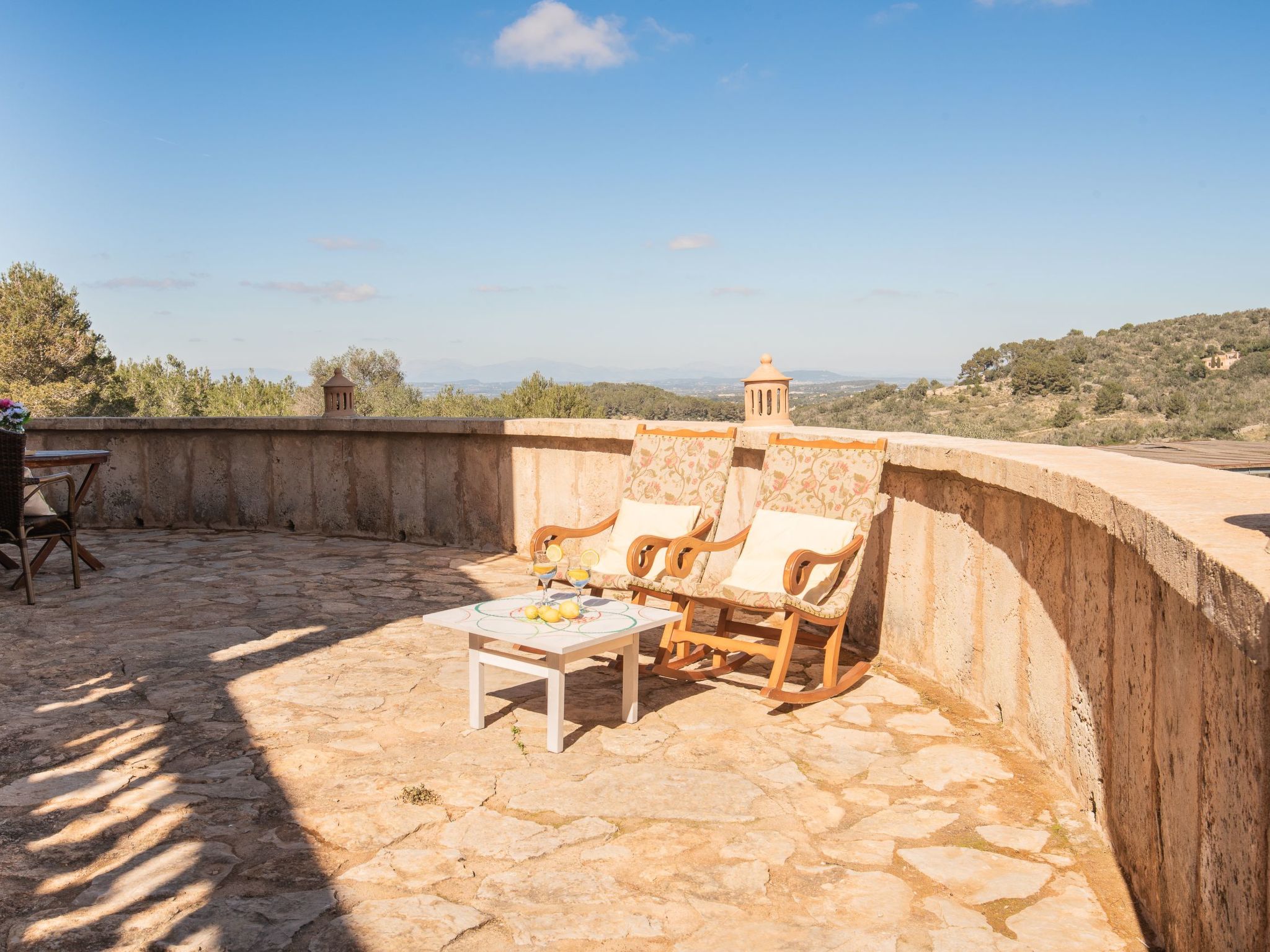 Roca-Image-tags.info