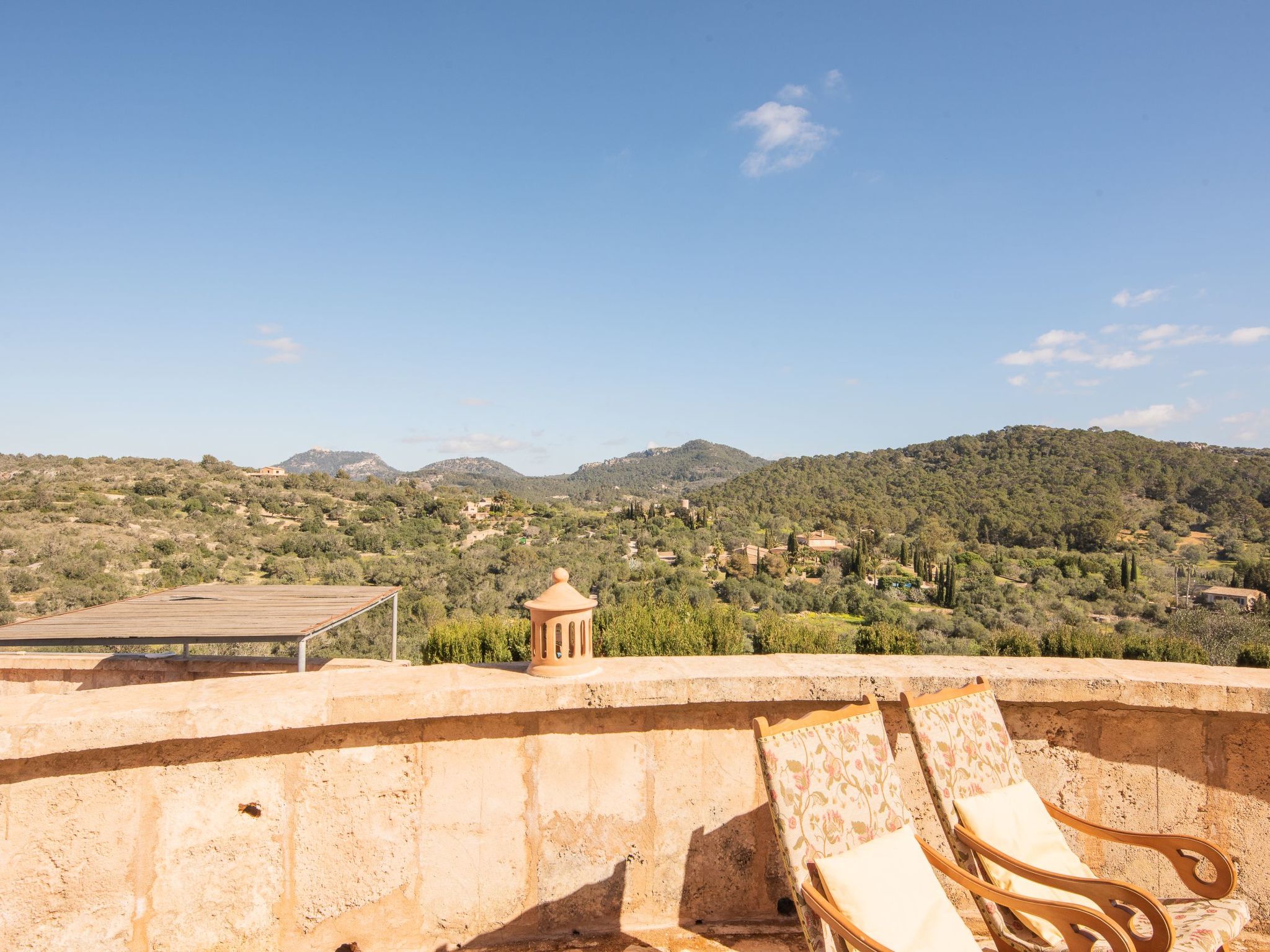 Roca-Image-tags.info