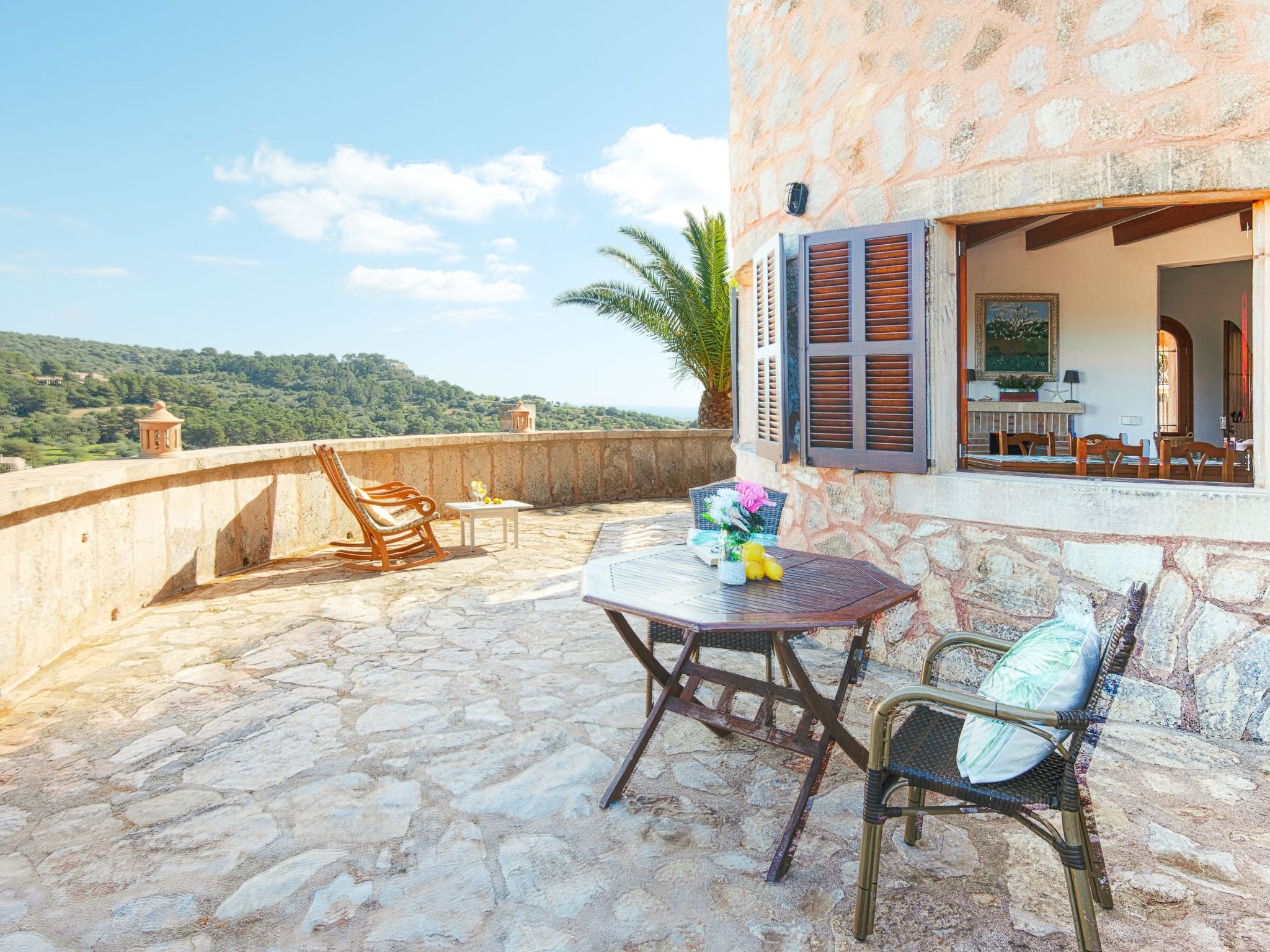 Roca-Image-tags.info