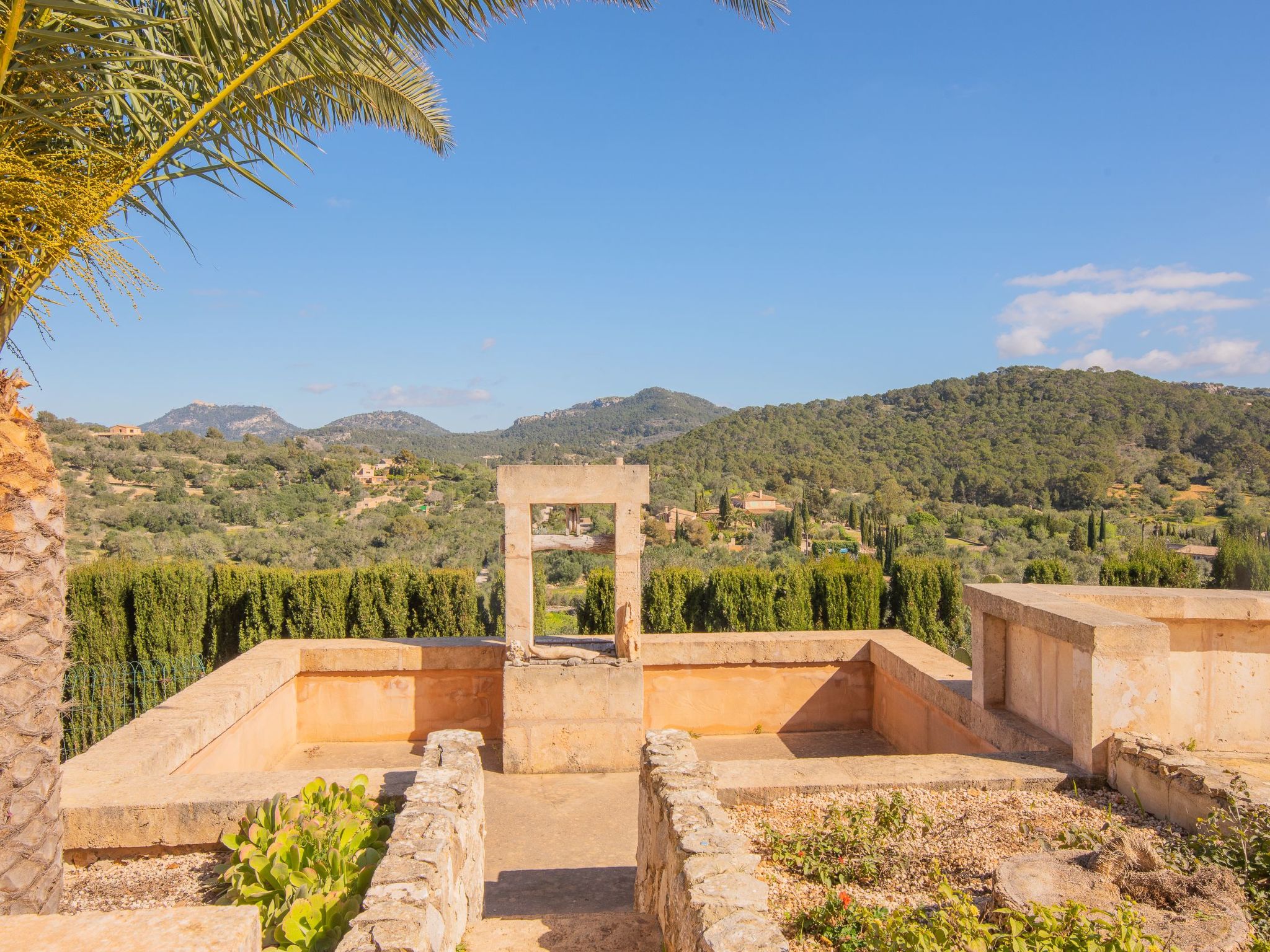 Roca-Image-tags.info