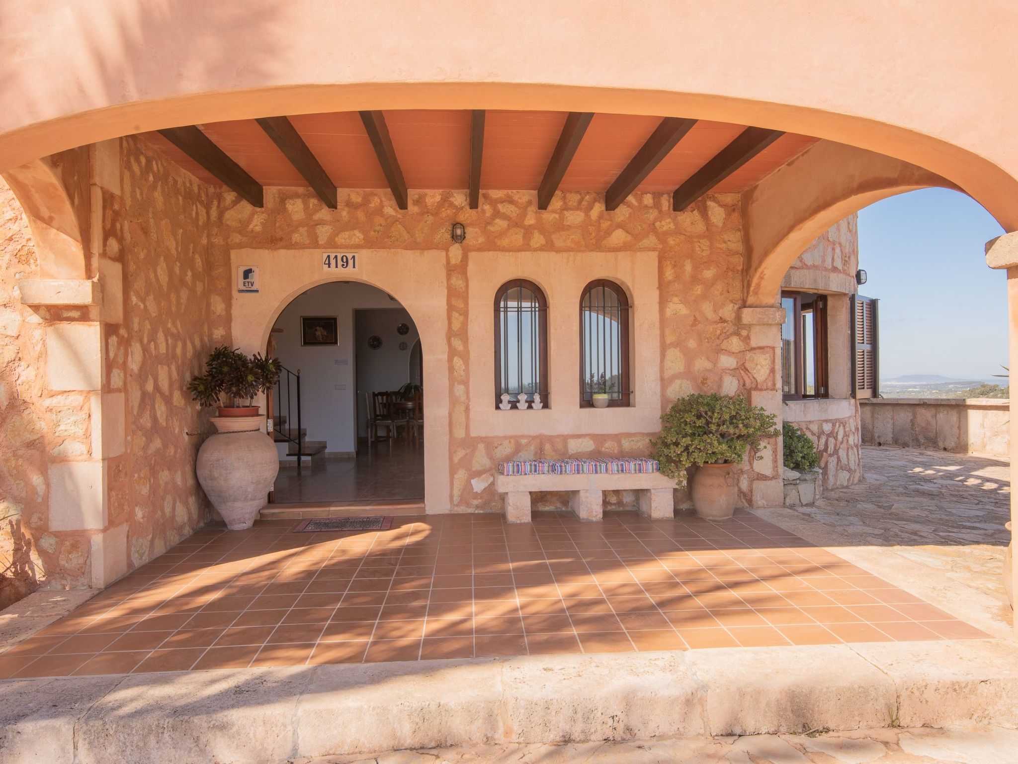 Roca-Image-tags.info