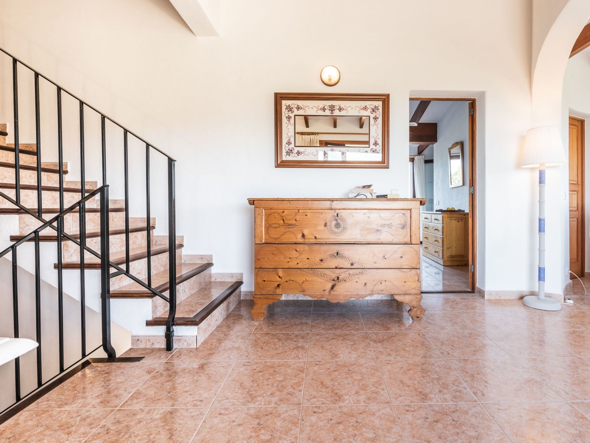 Roca-Image-tags.info