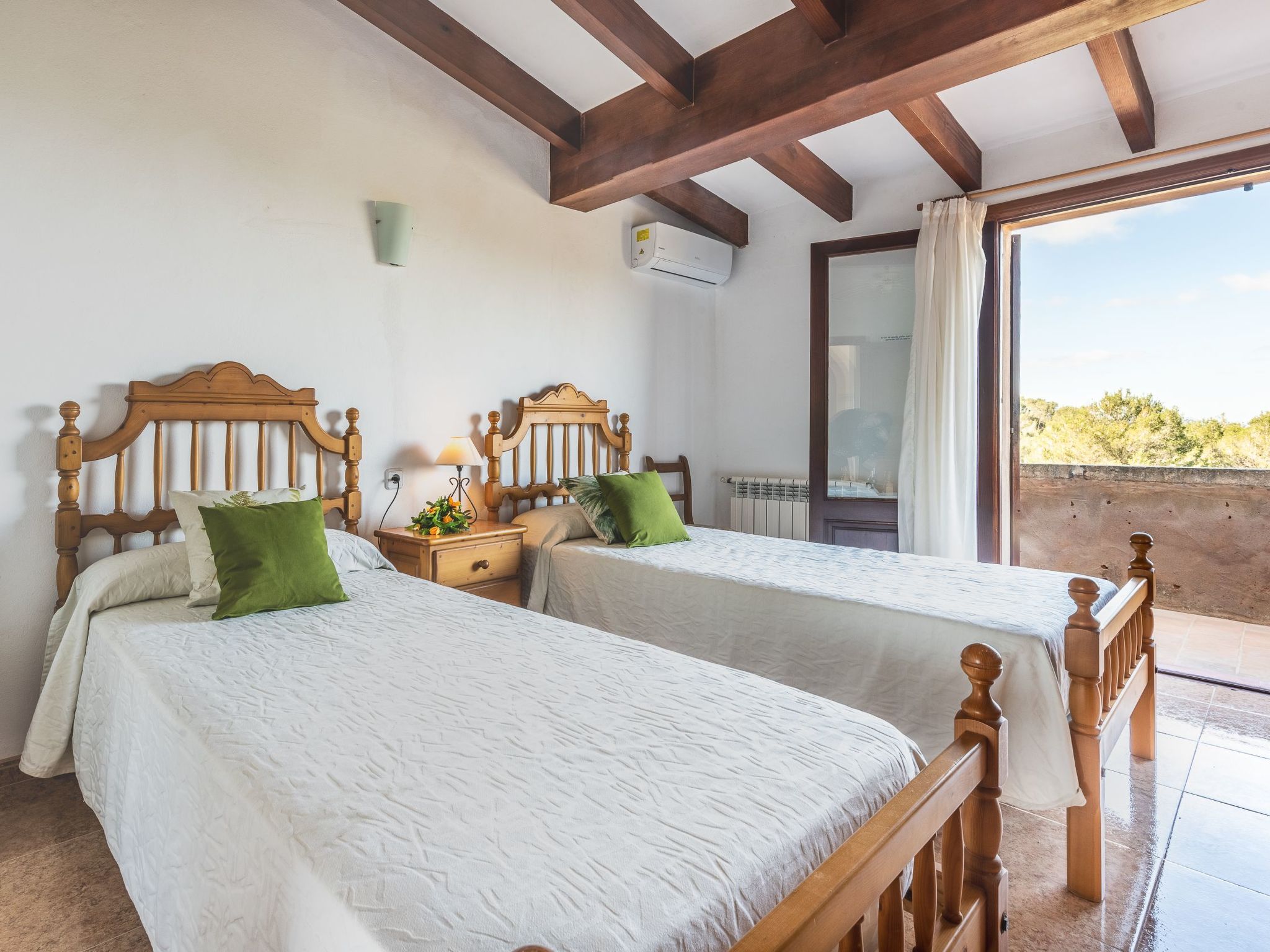 Roca-Image-tags.info