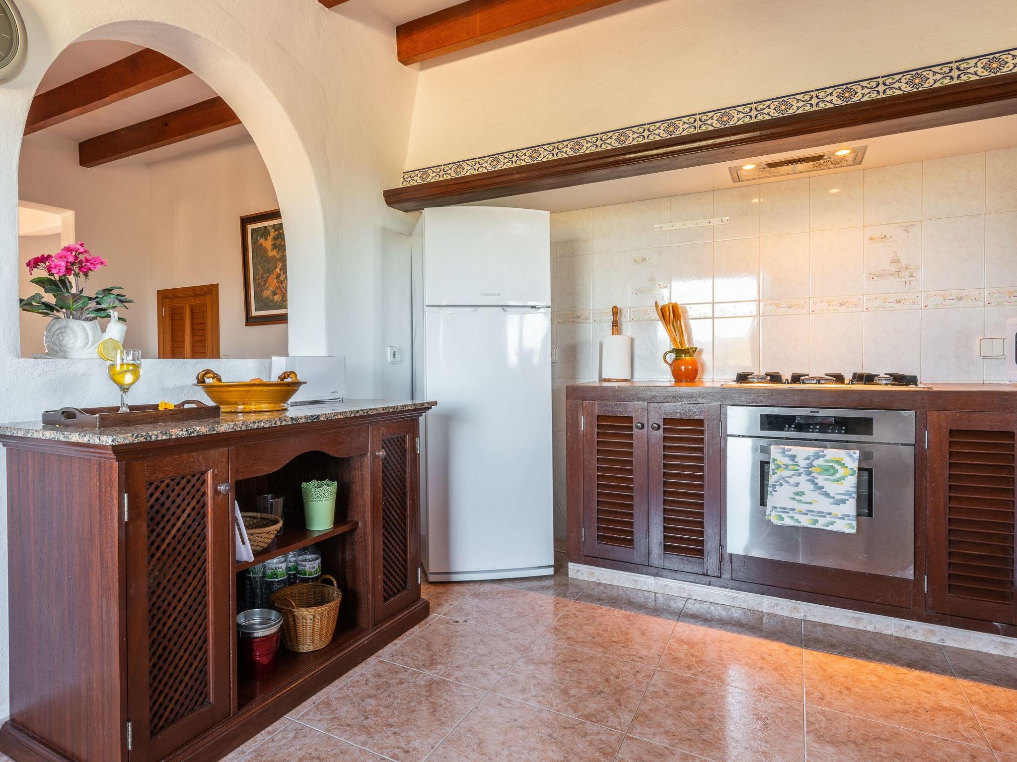 Roca-Image-tags.info