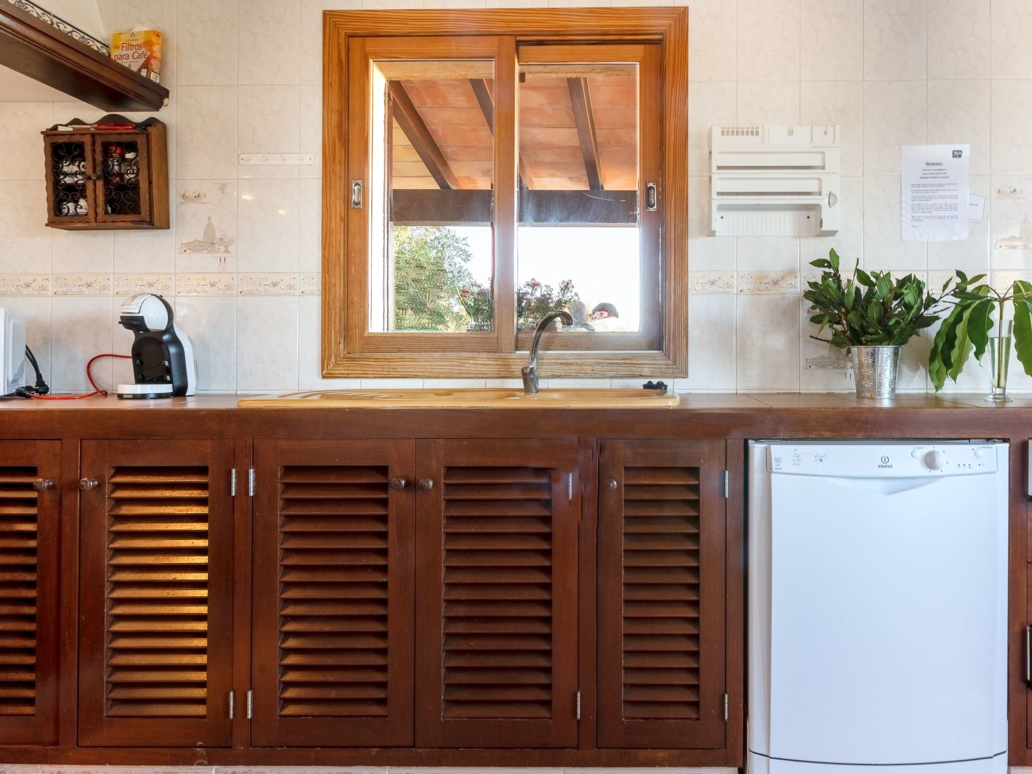 Roca-Image-tags.info