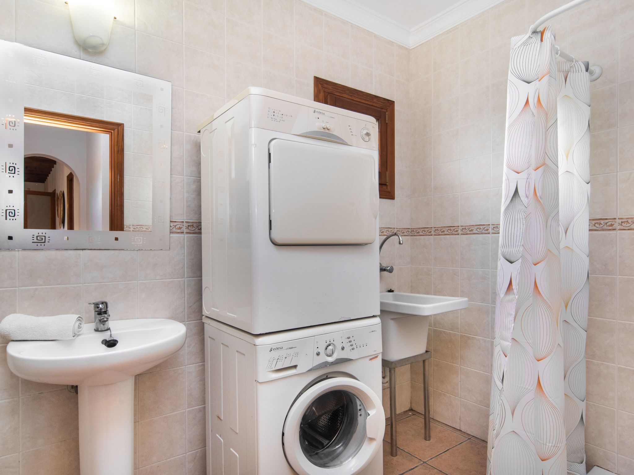 Peris-Image-tags.info