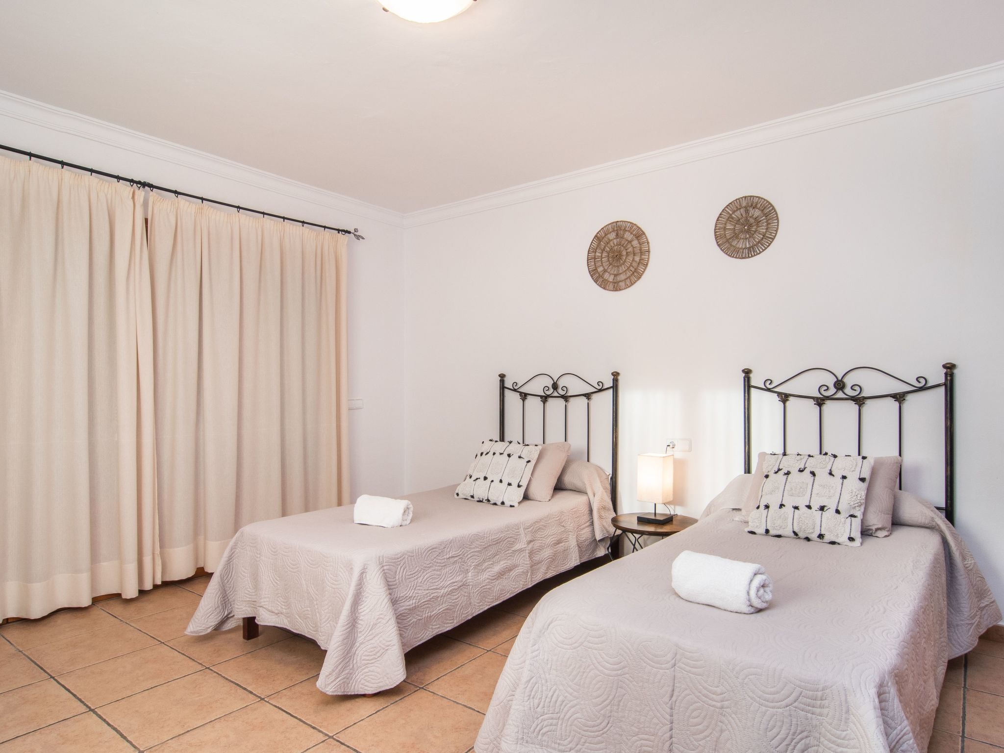 Peris-Image-tags.info