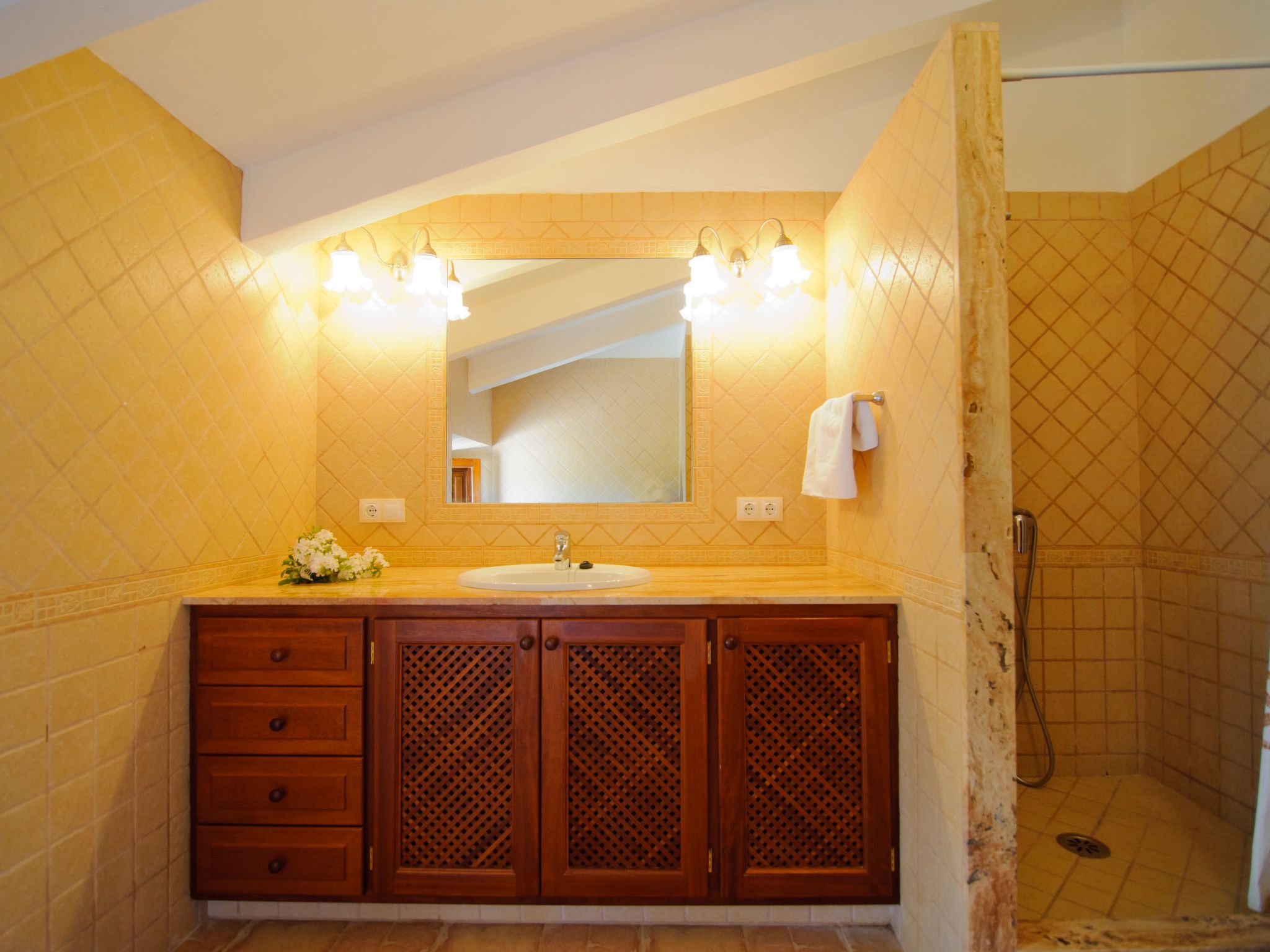 Cabana Barcelo-Image-tags.info