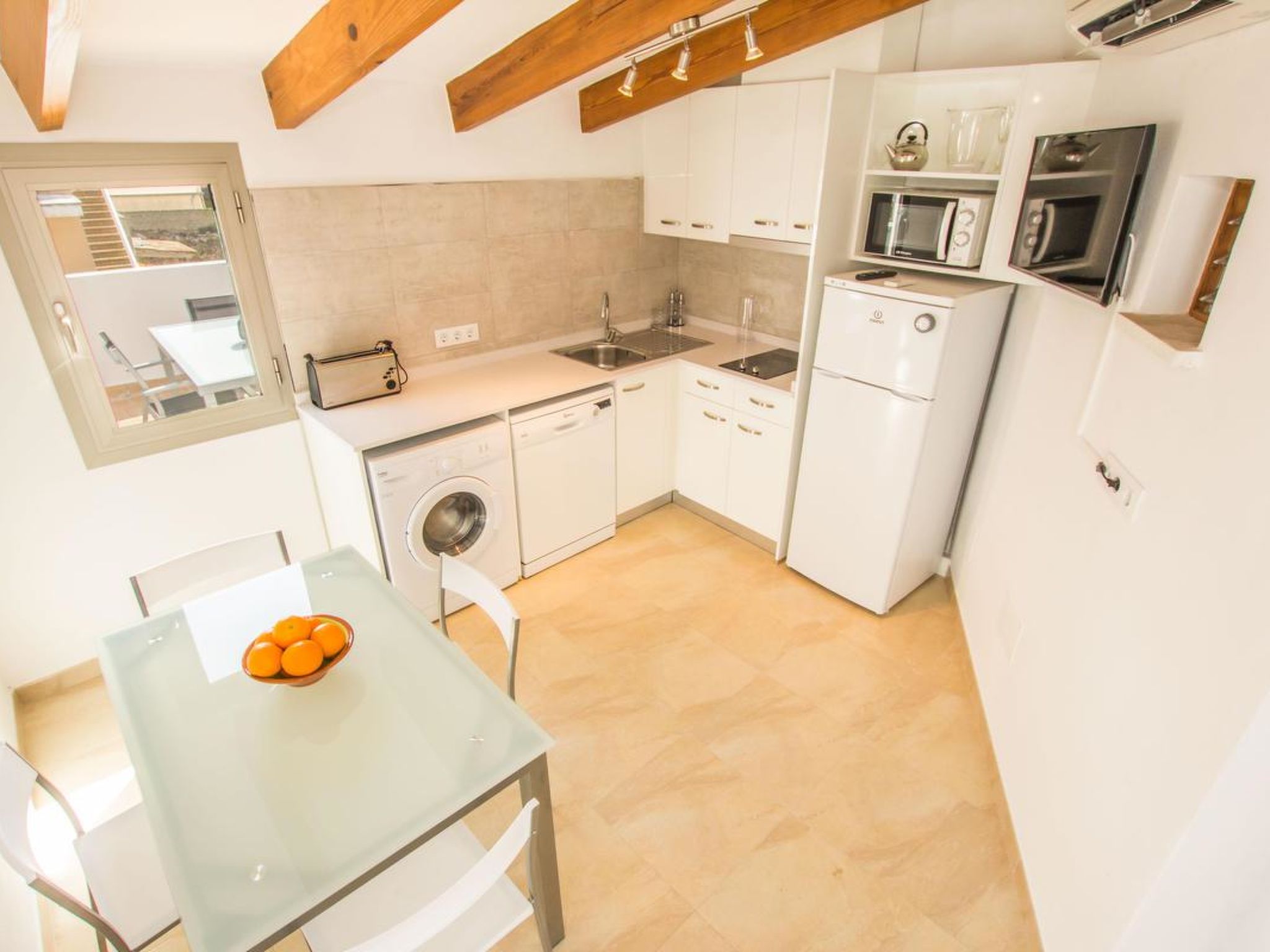 Ses Covetes - Drinnen