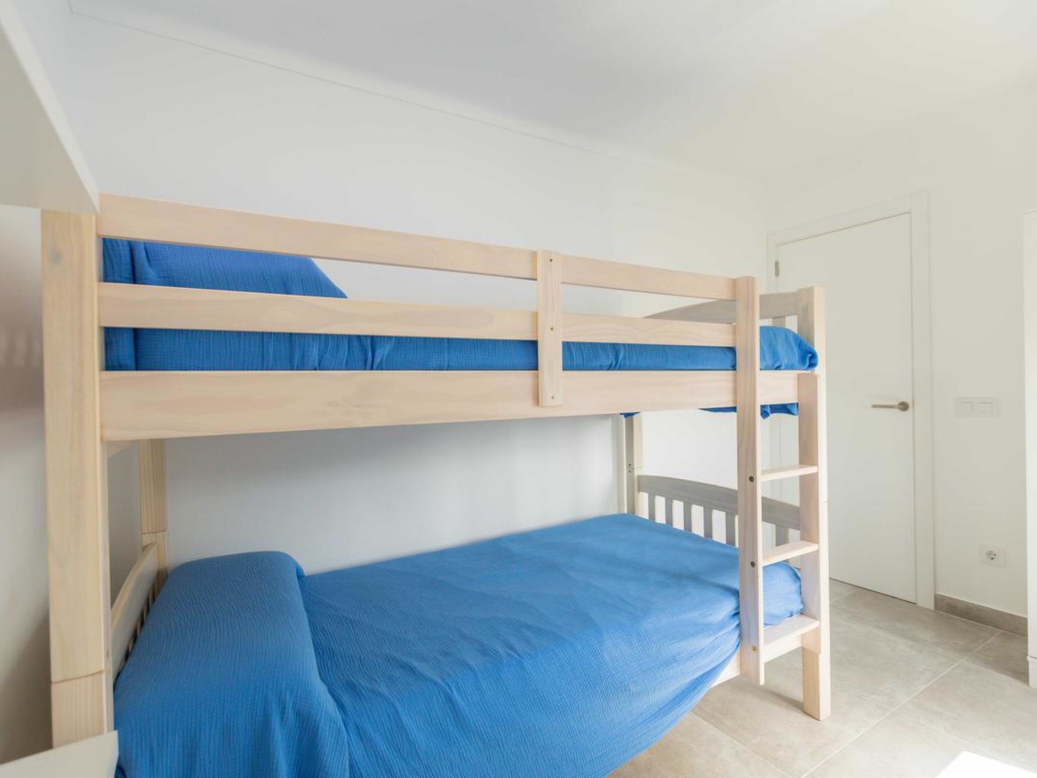 Ses Covetes - Drinnen