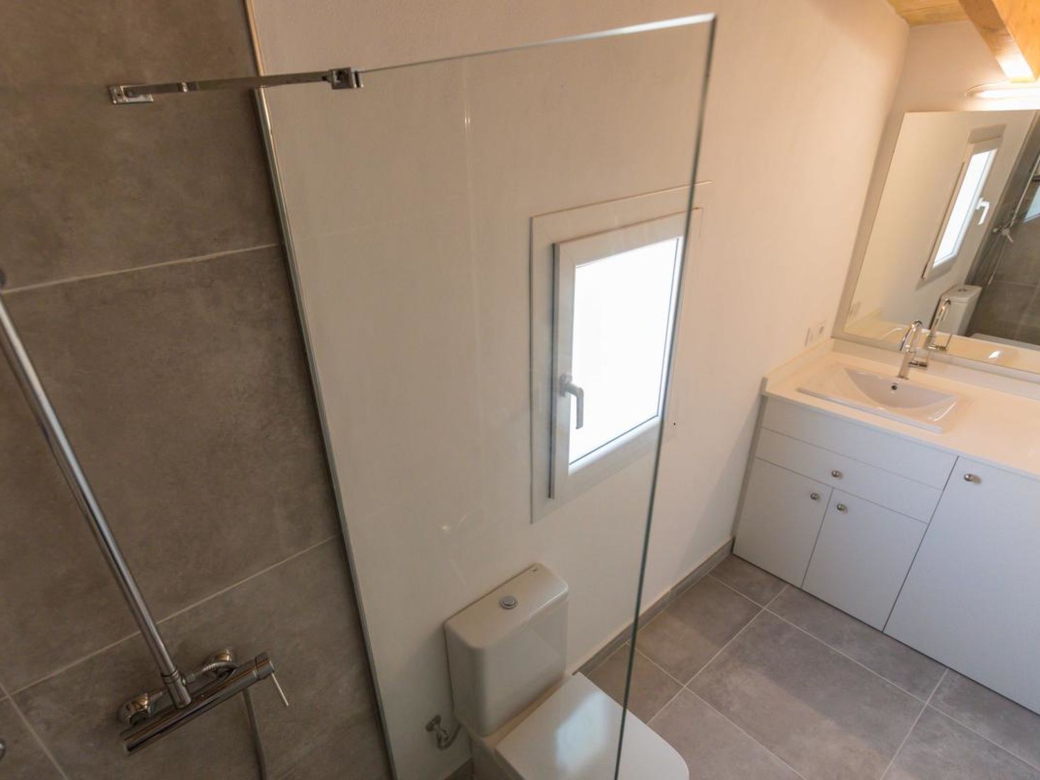 Ses Covetes - Drinnen