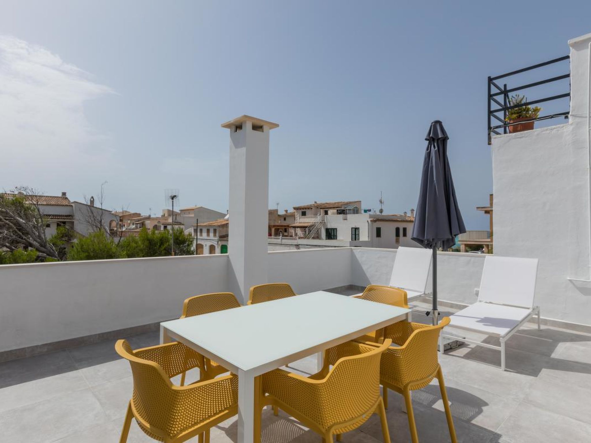 Ses Covetes - Draußen