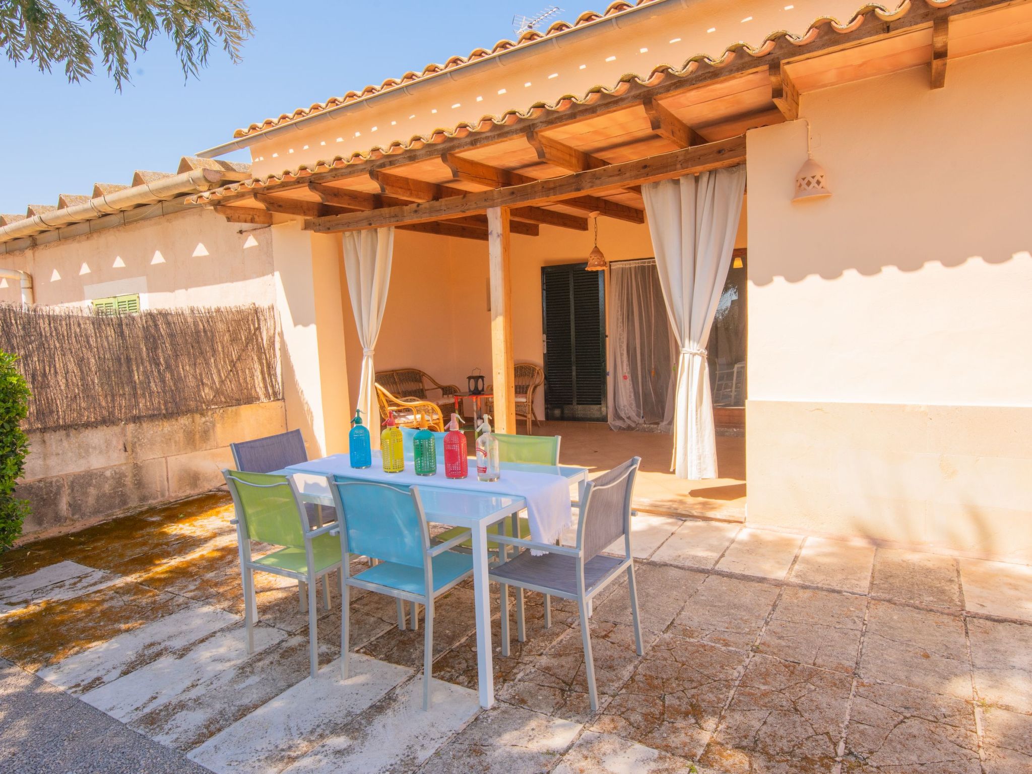 Finca 'Can Mateu' mit privatem Pool-Drinnen