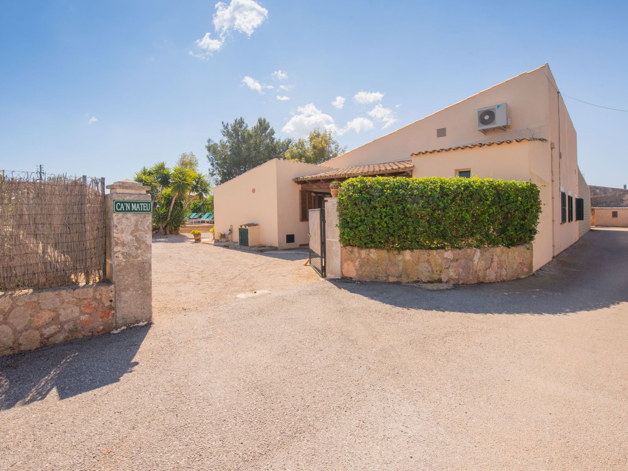 Finca 'Can Mateu' mit privatem Pool-Drinnen