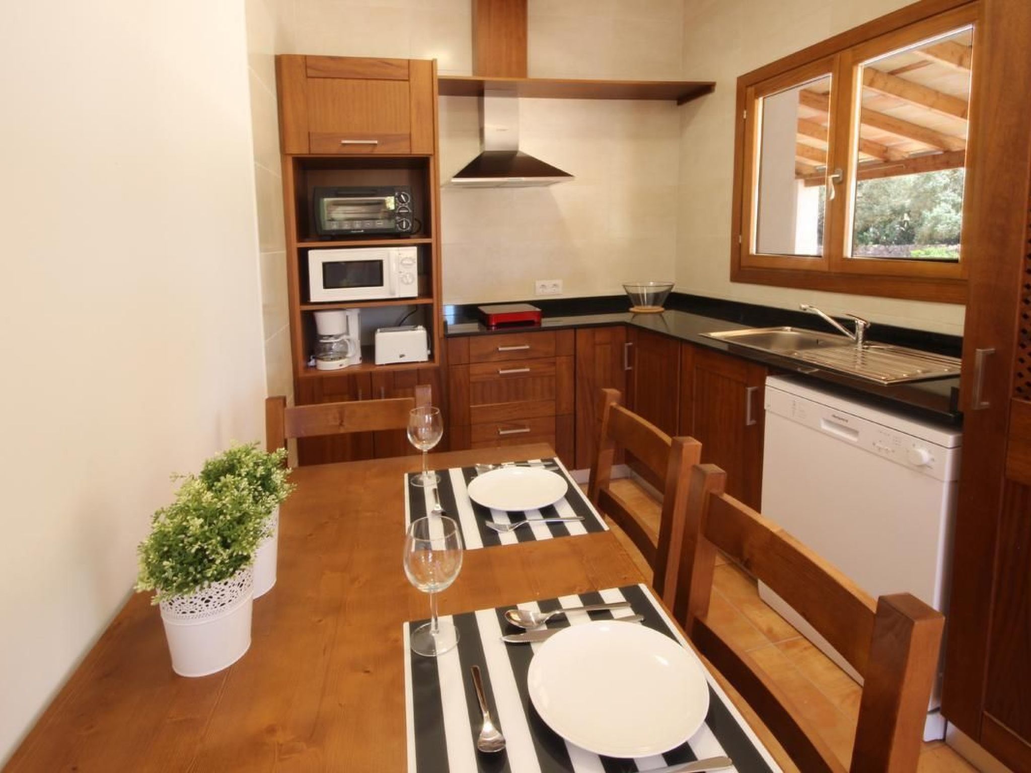 Wohnung in Campos mit Grill, Terrasse und Garten-Inside