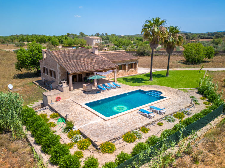 Search and Stay destination Felanitx, PM - Spain from AU$ 337. Jardines