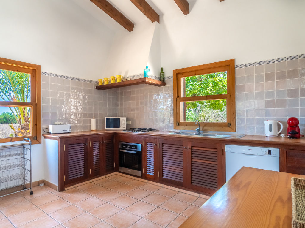 Casetes — Kitchen / Dining Room