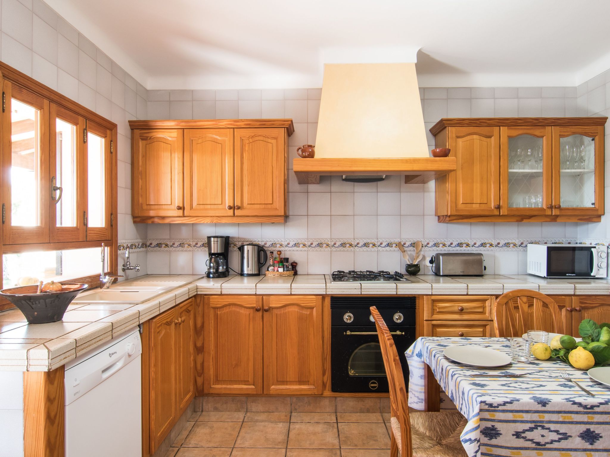 Fantastische Finca mit überdachter Terrasse-Dedans