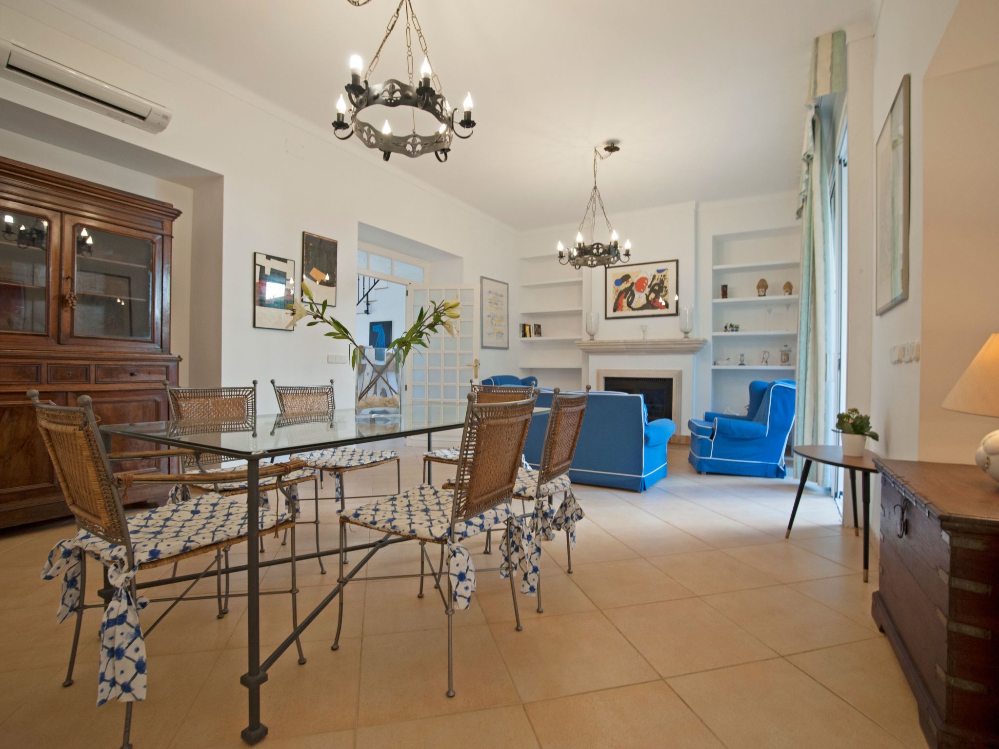 Can Alou - Dorfhaus mit mediterranem Charme-Drinnen