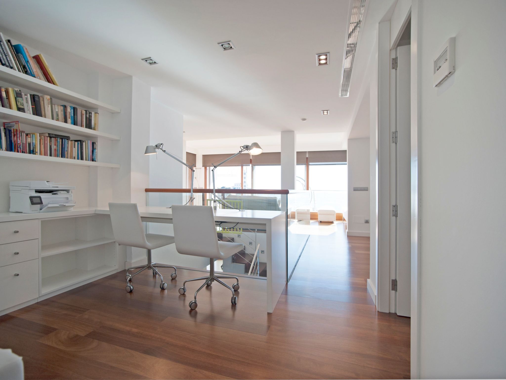 Majestätische Villa mit 5 Schlafzimmern und Pool direkt am Meer-Image-tags.info