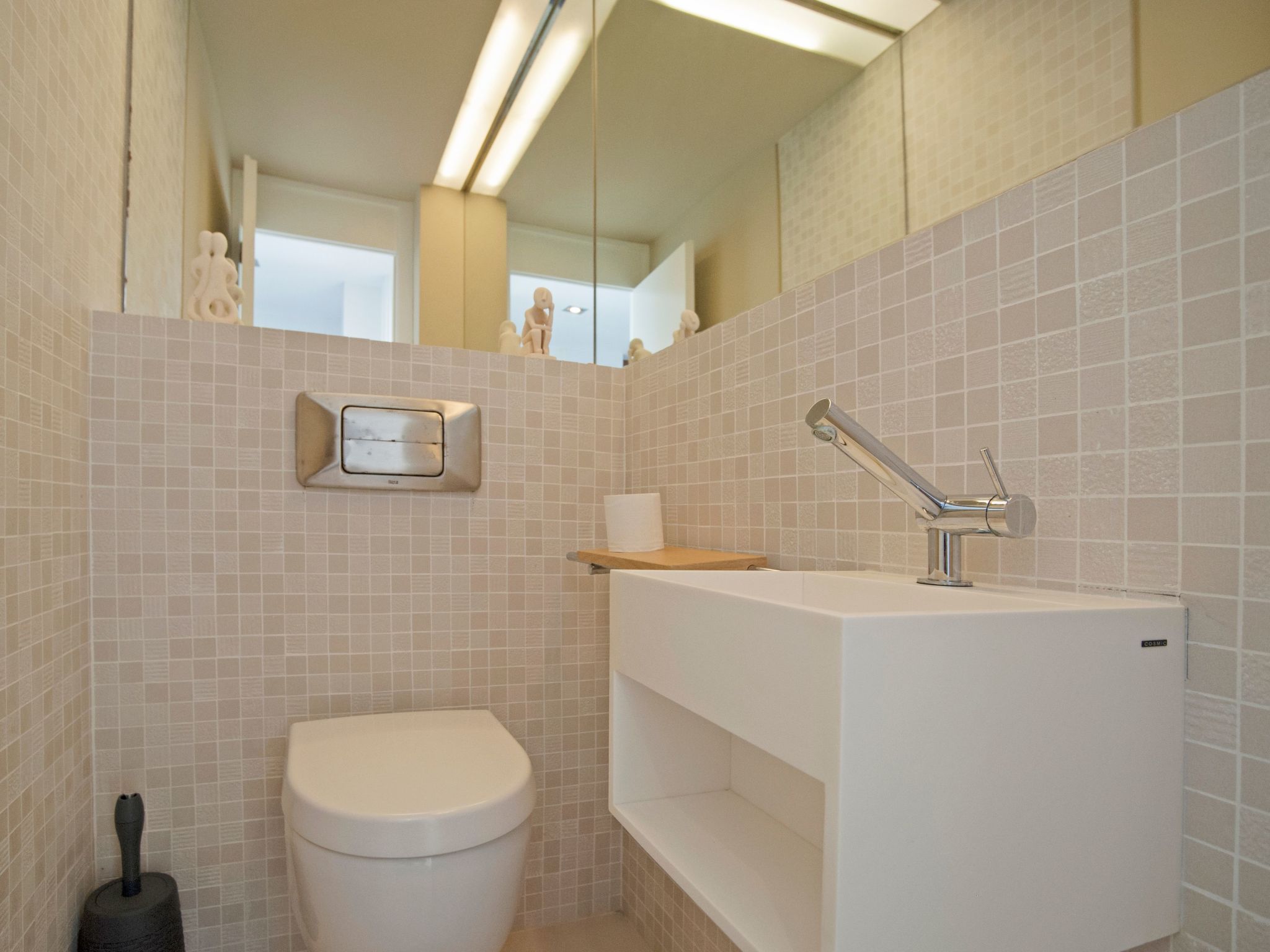 Majestätische Villa mit 5 Schlafzimmern und Pool direkt am Meer-Drinnen