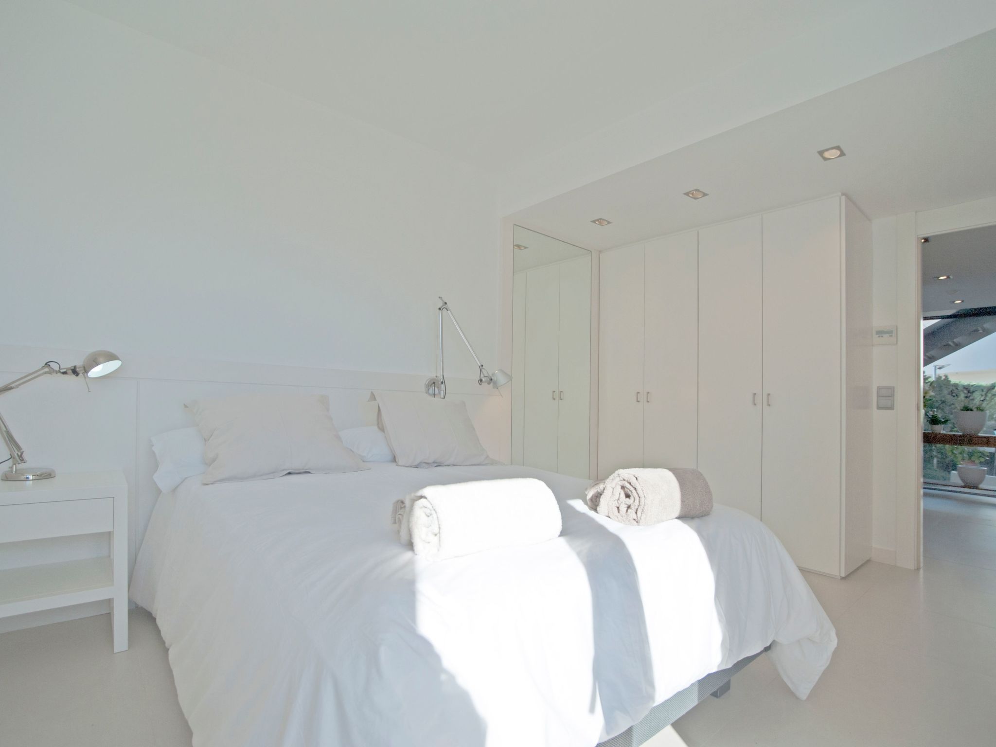 Majestätische Villa mit 5 Schlafzimmern und Pool direkt am Meer-Image-tags.info