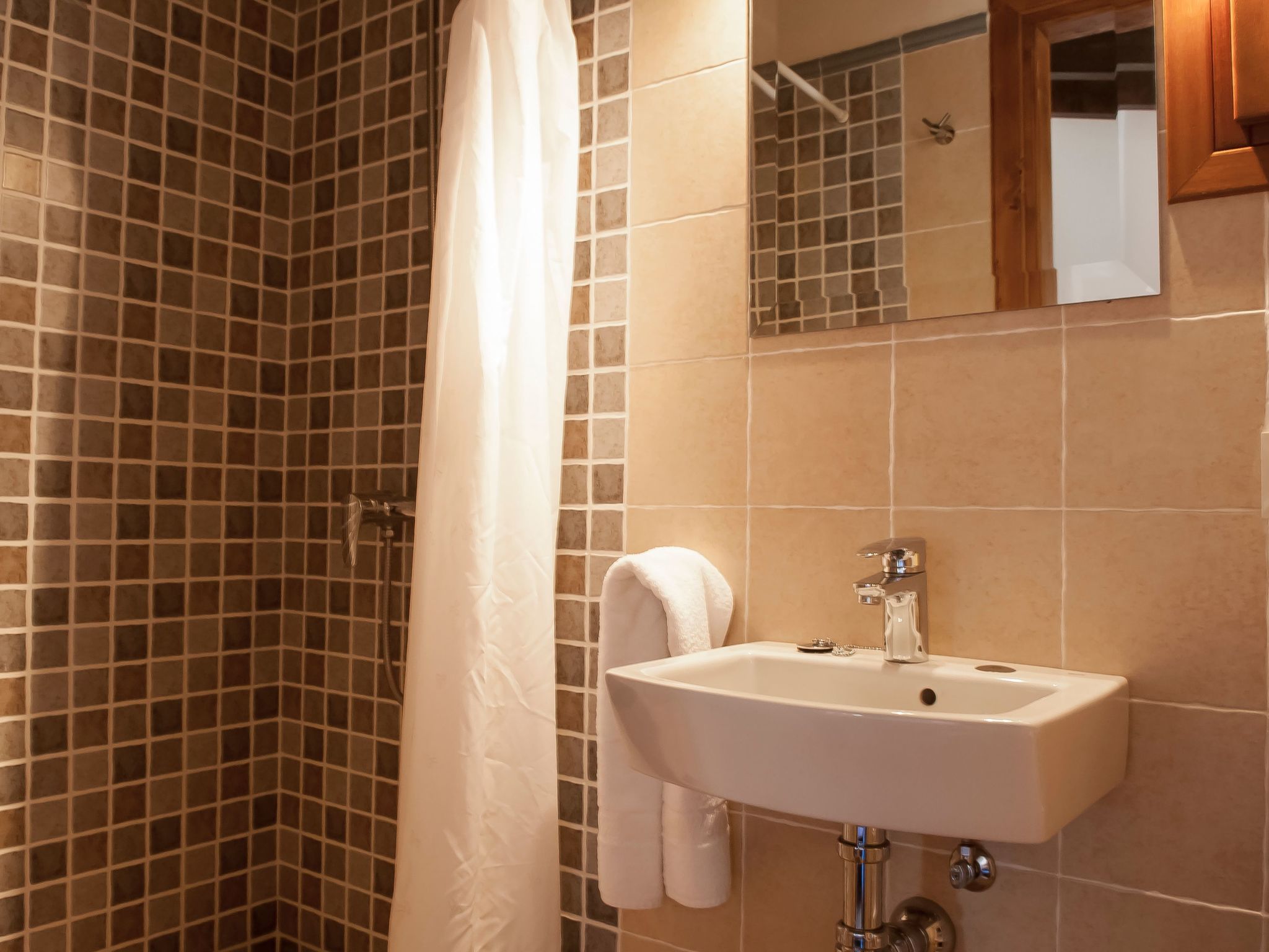 Salas Nou-Image-tags.info