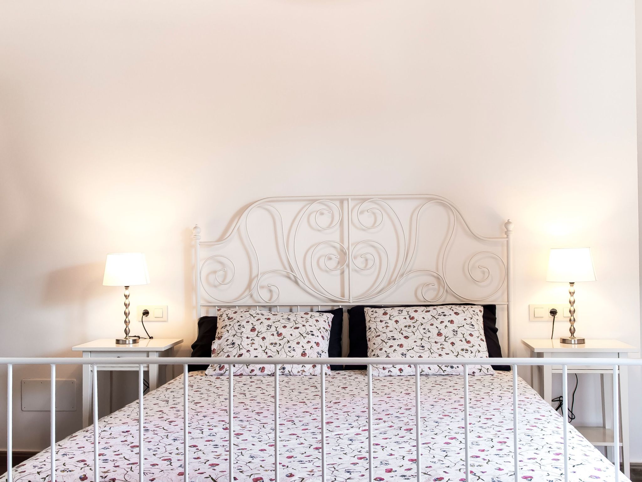 Salas Nou-Image-tags.info