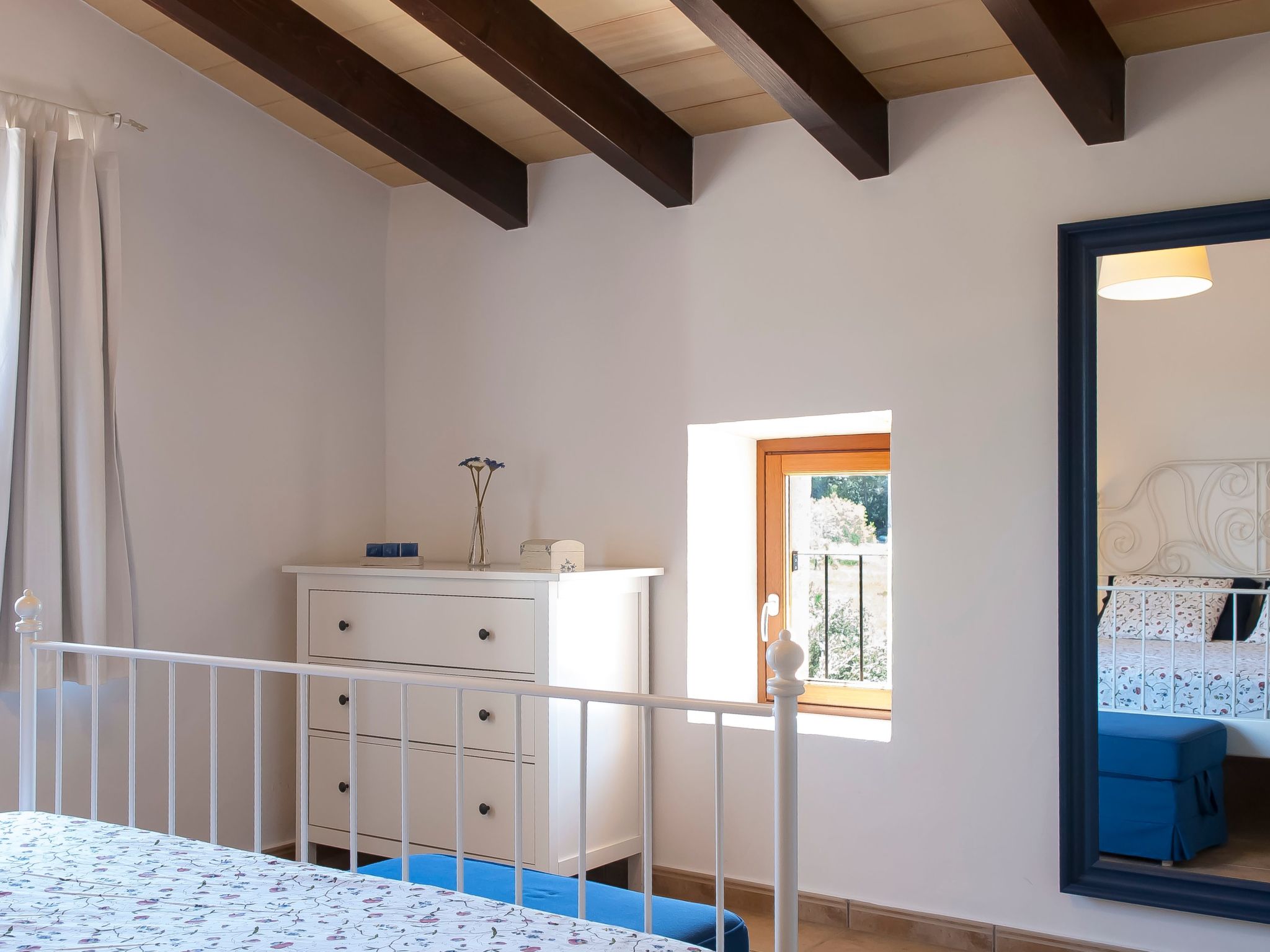 Salas Nou-Image-tags.info