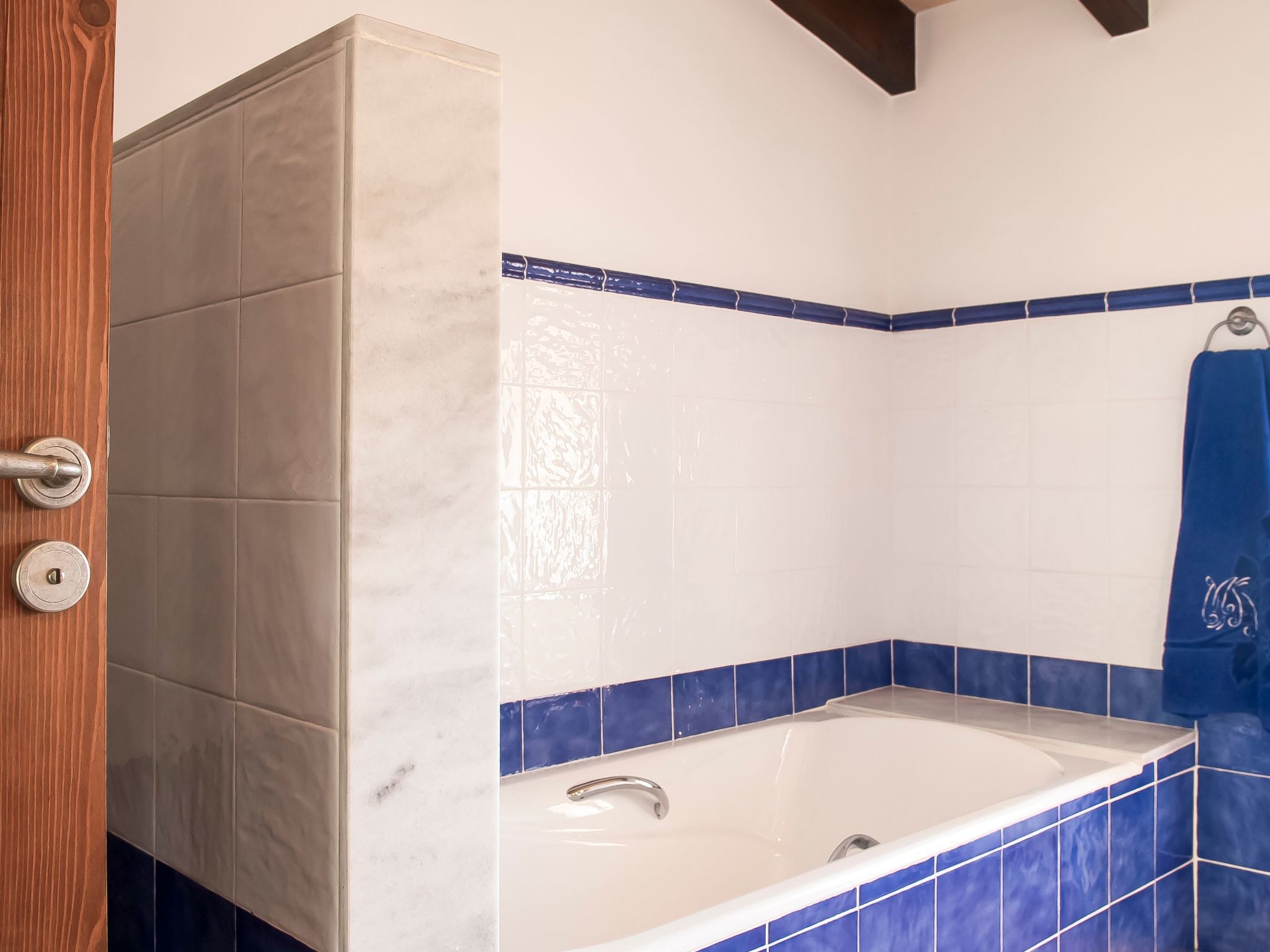 Salas Nou-Image-tags.info