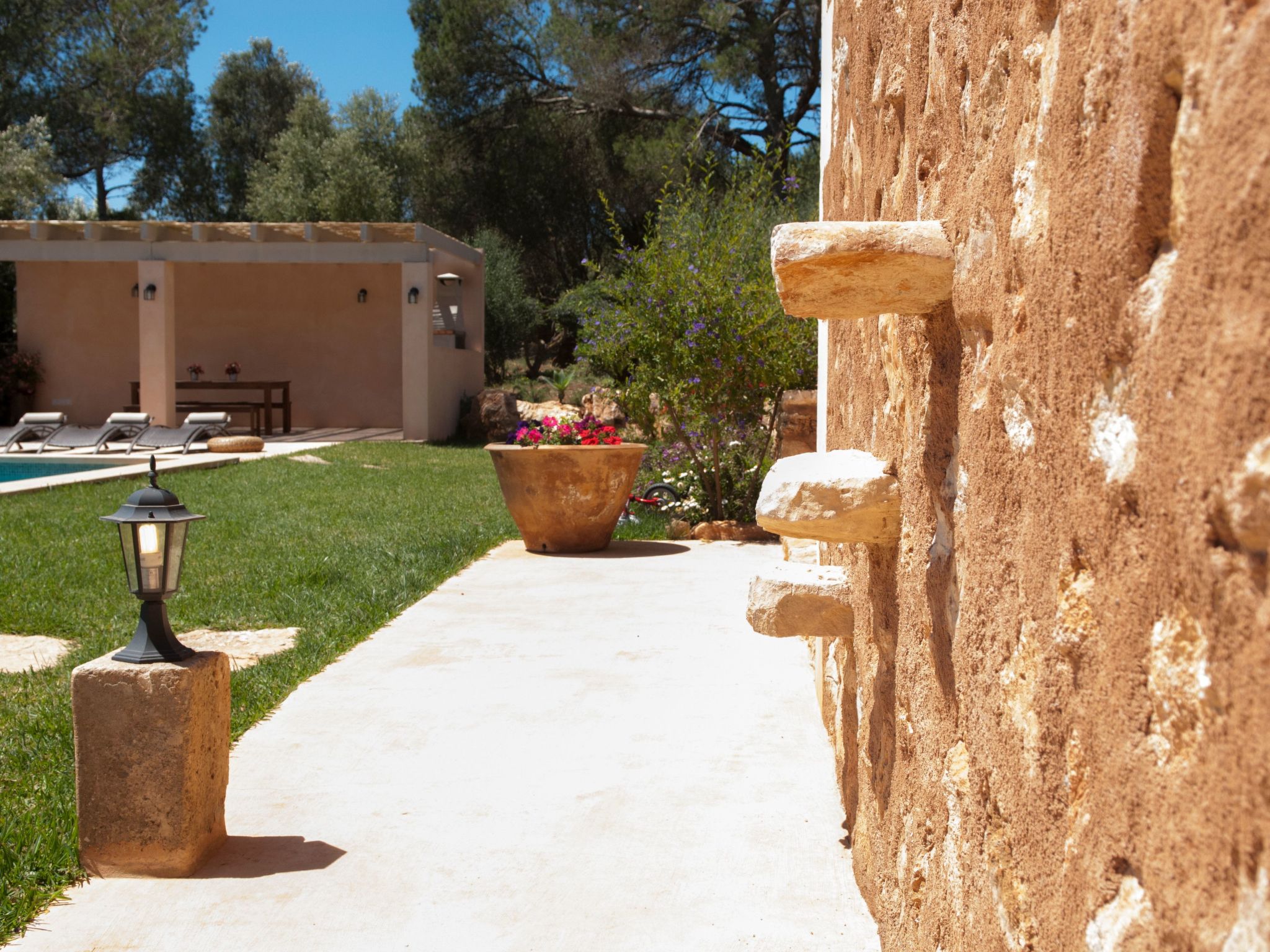 Salas Nou-Image-tags.info