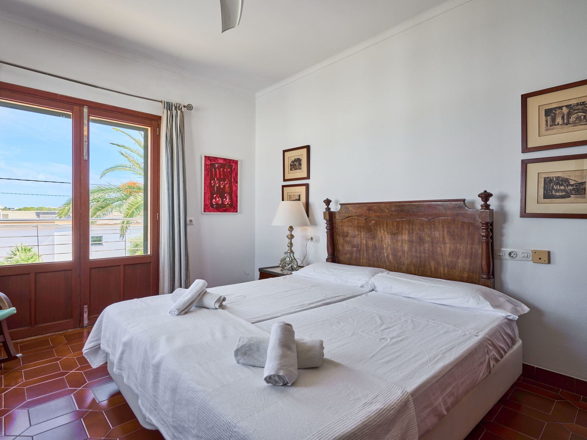 Mesquida-Image-tags.info