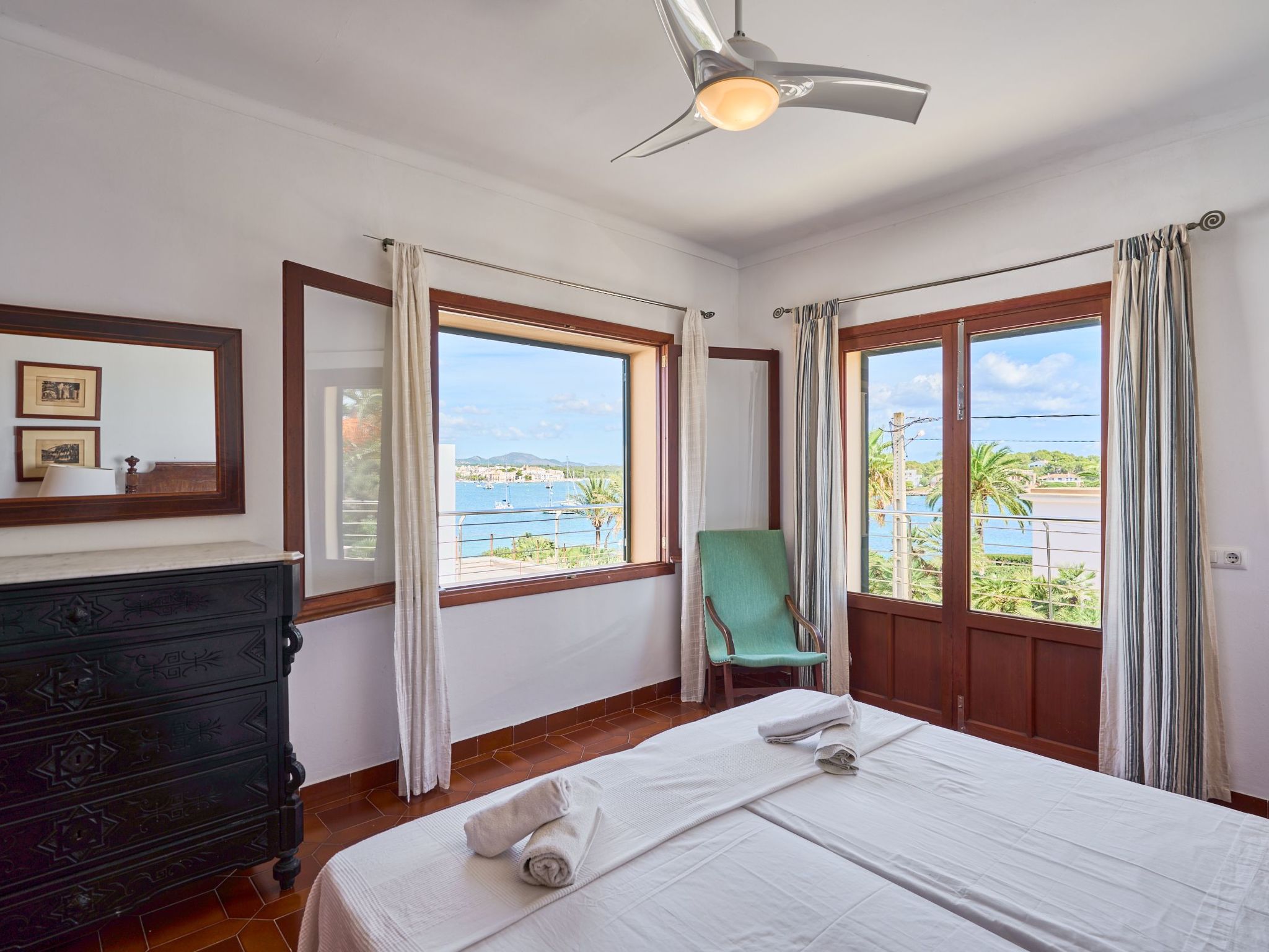 Mesquida-Image-tags.info