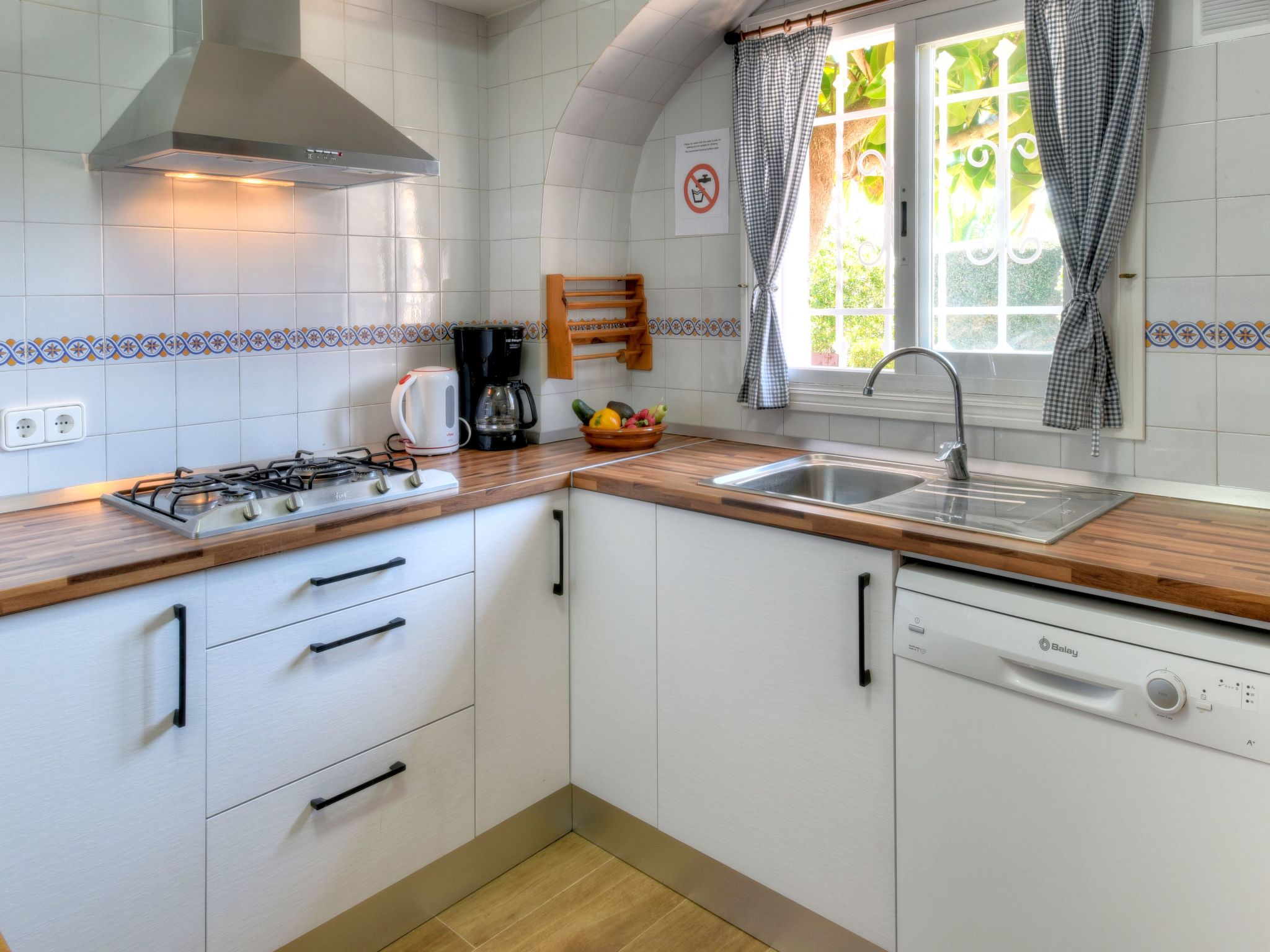 Tanca Nova-Image-tags.info