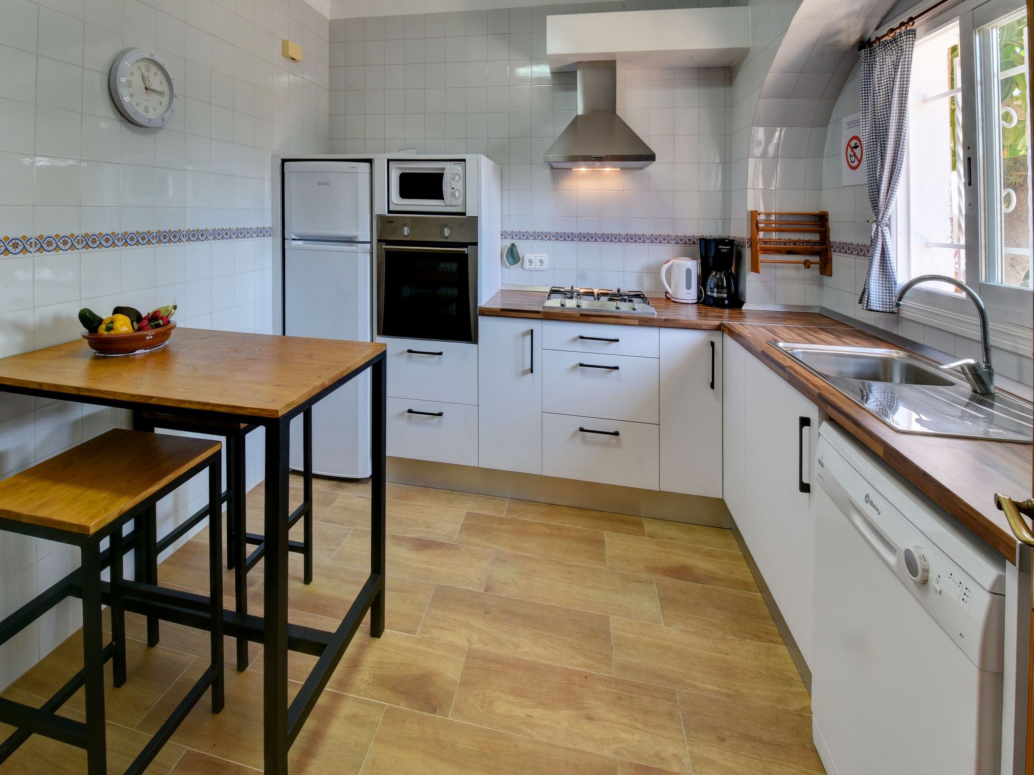 Tanca Nova-Image-tags.info