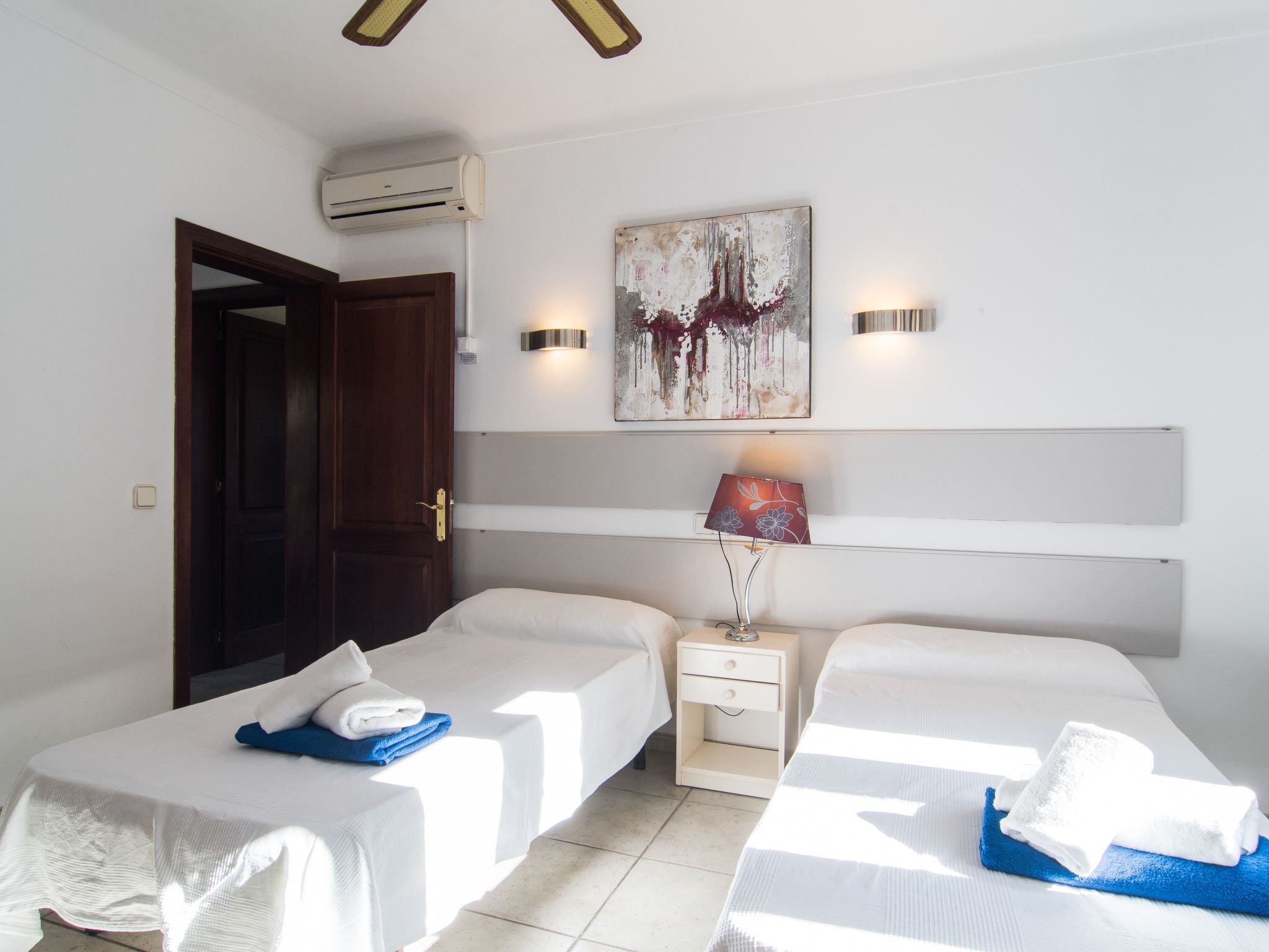 Sa Tanca nova mit Schwimmbad-Inside