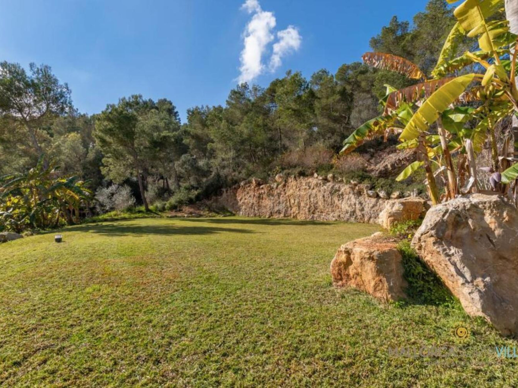 Finca es Foners: Lujoso Refugio en la Montaña - Inside