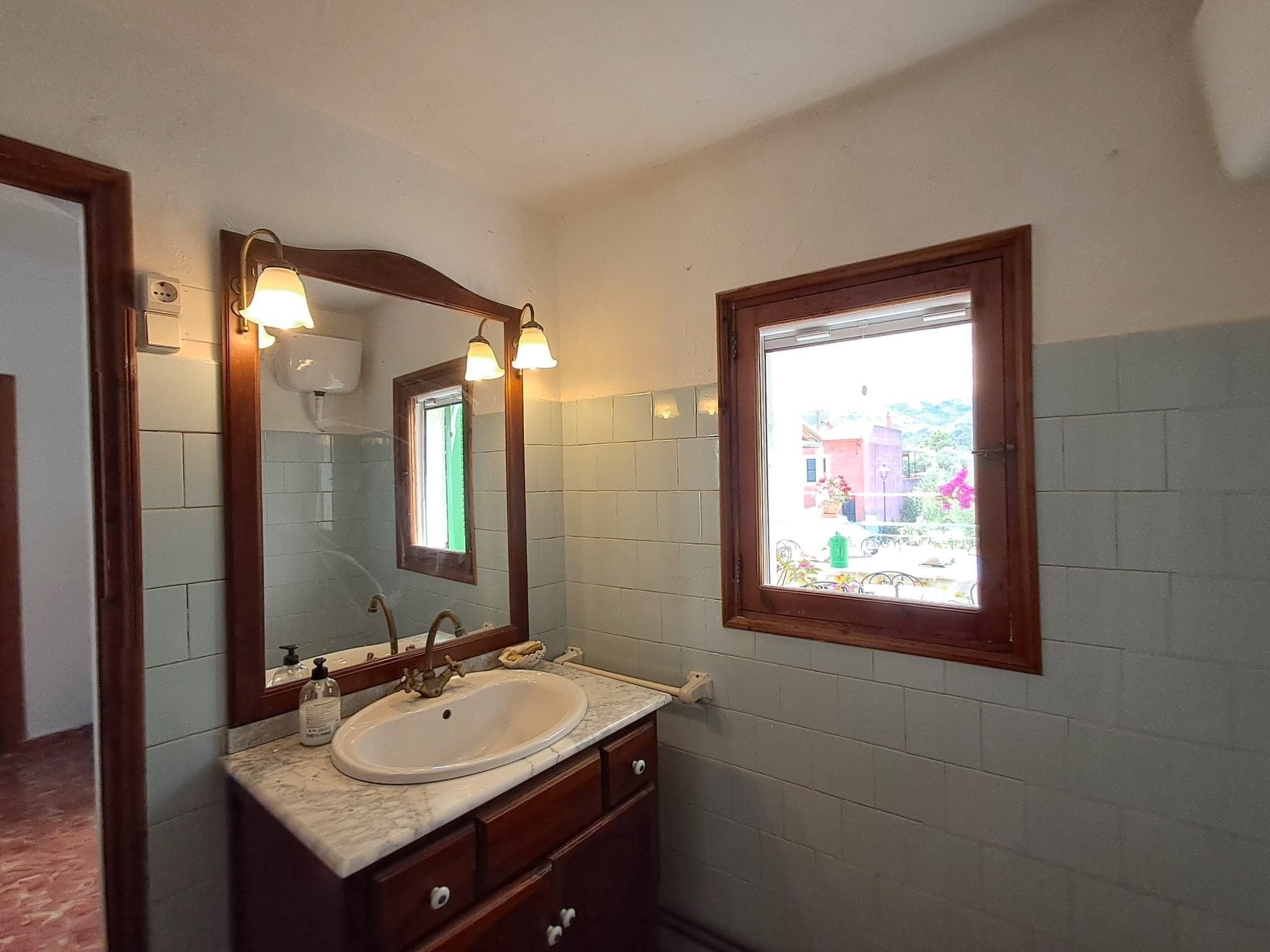 Cas Metge-Image-tags.info