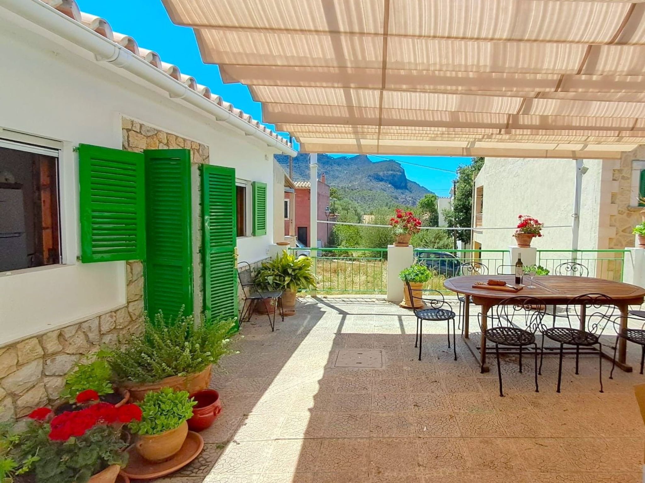 Cas Metge-Image-tags.info