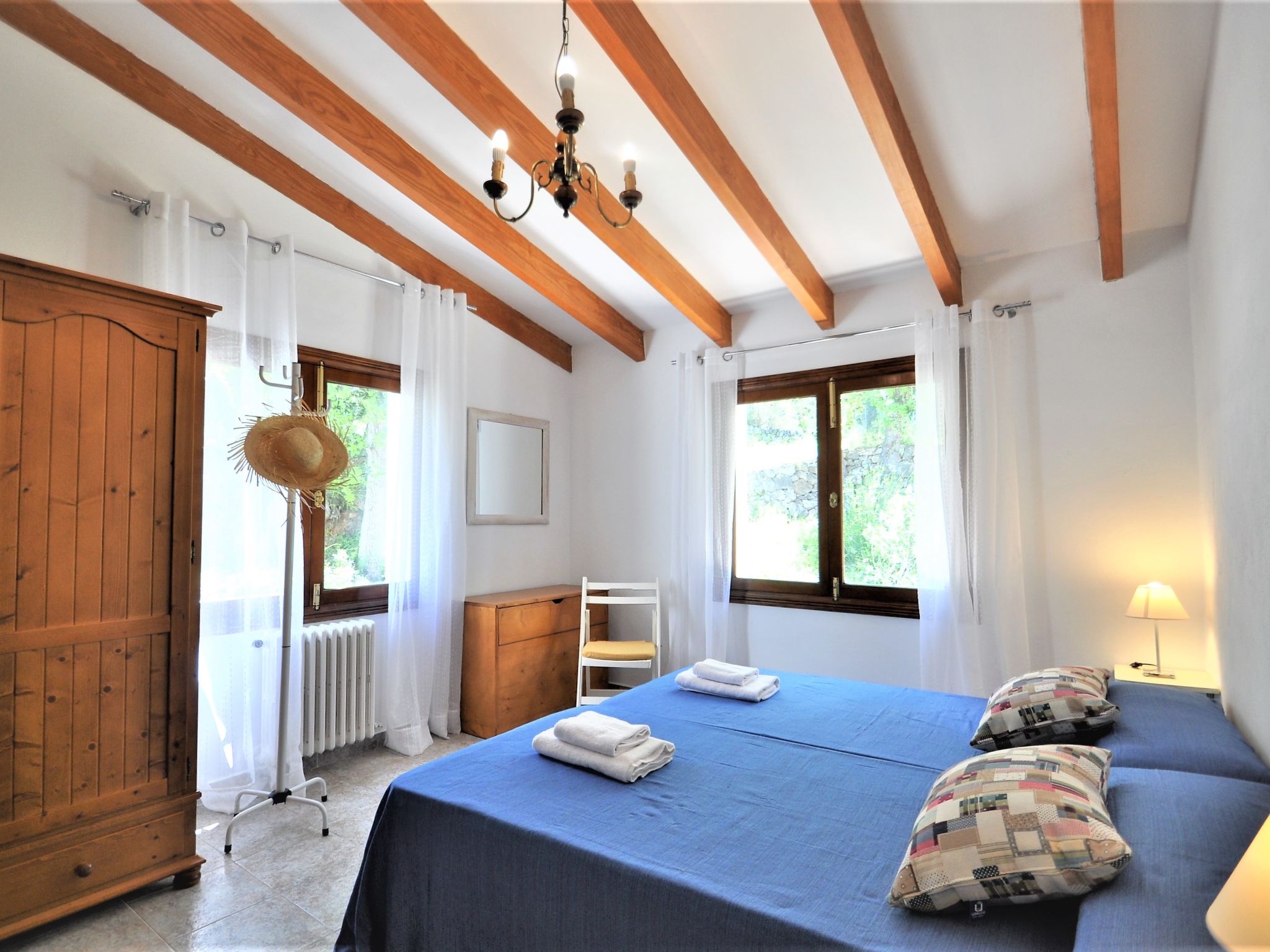 Villa con piscina privada, wifi, aire acondicionado y vistas a montaña ideal pa - Drinnen